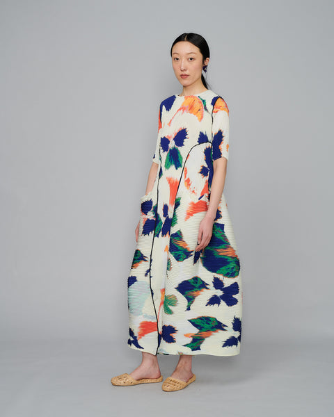 Handpleated Uma Dress in Pansy White – Julia Heuer