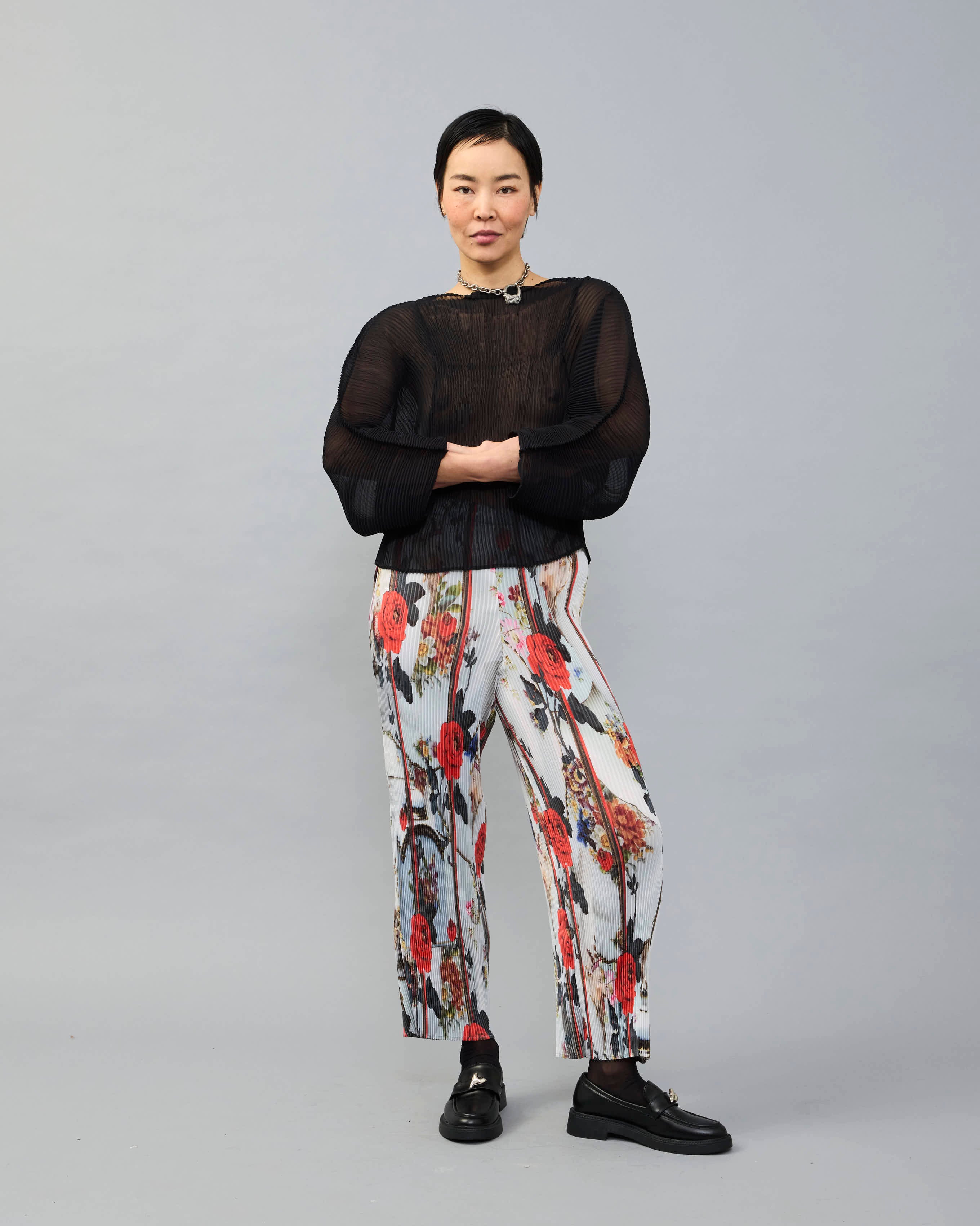 Rana Handpleated Top in Black