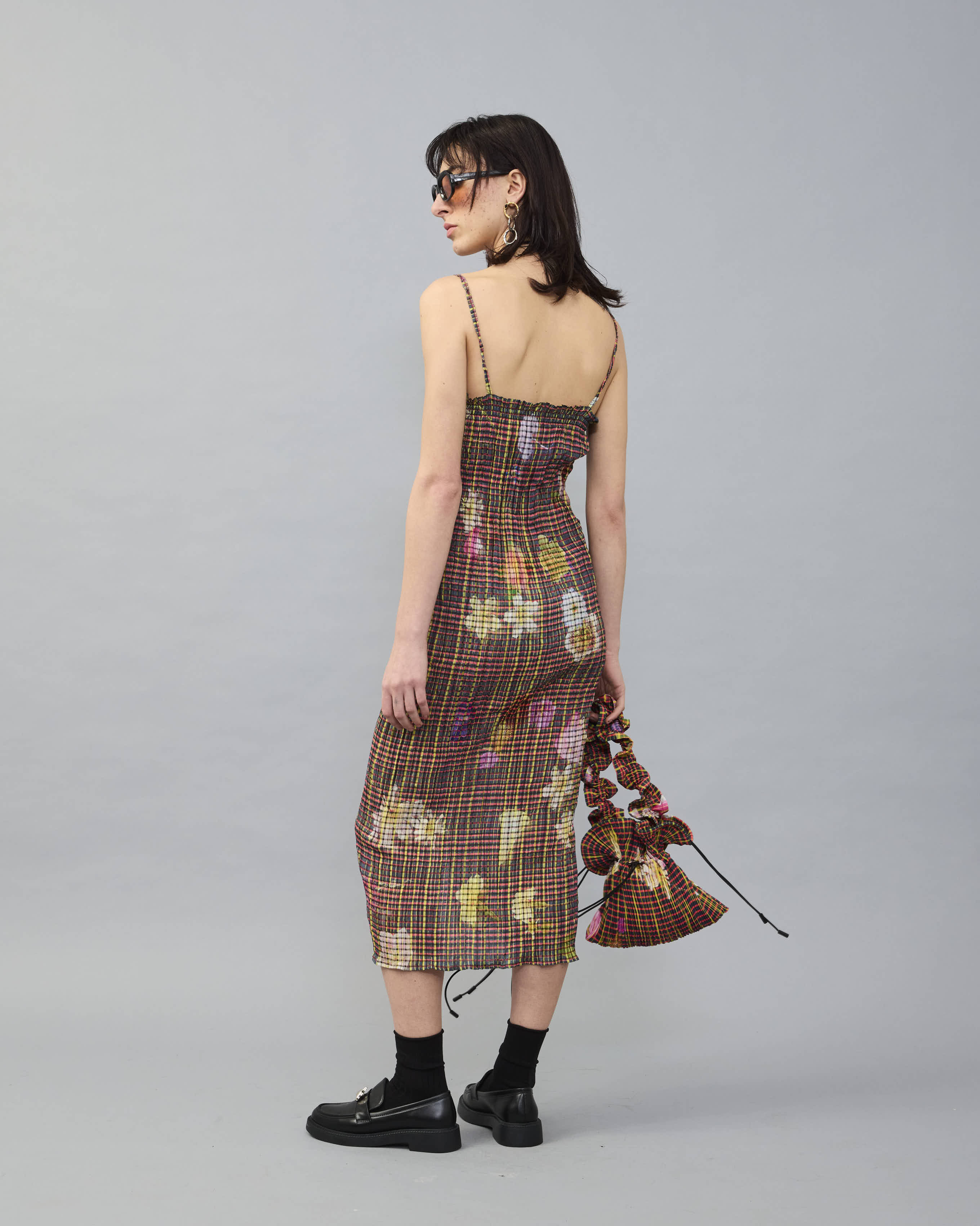 Wanda Handpleated Bag in Pagel