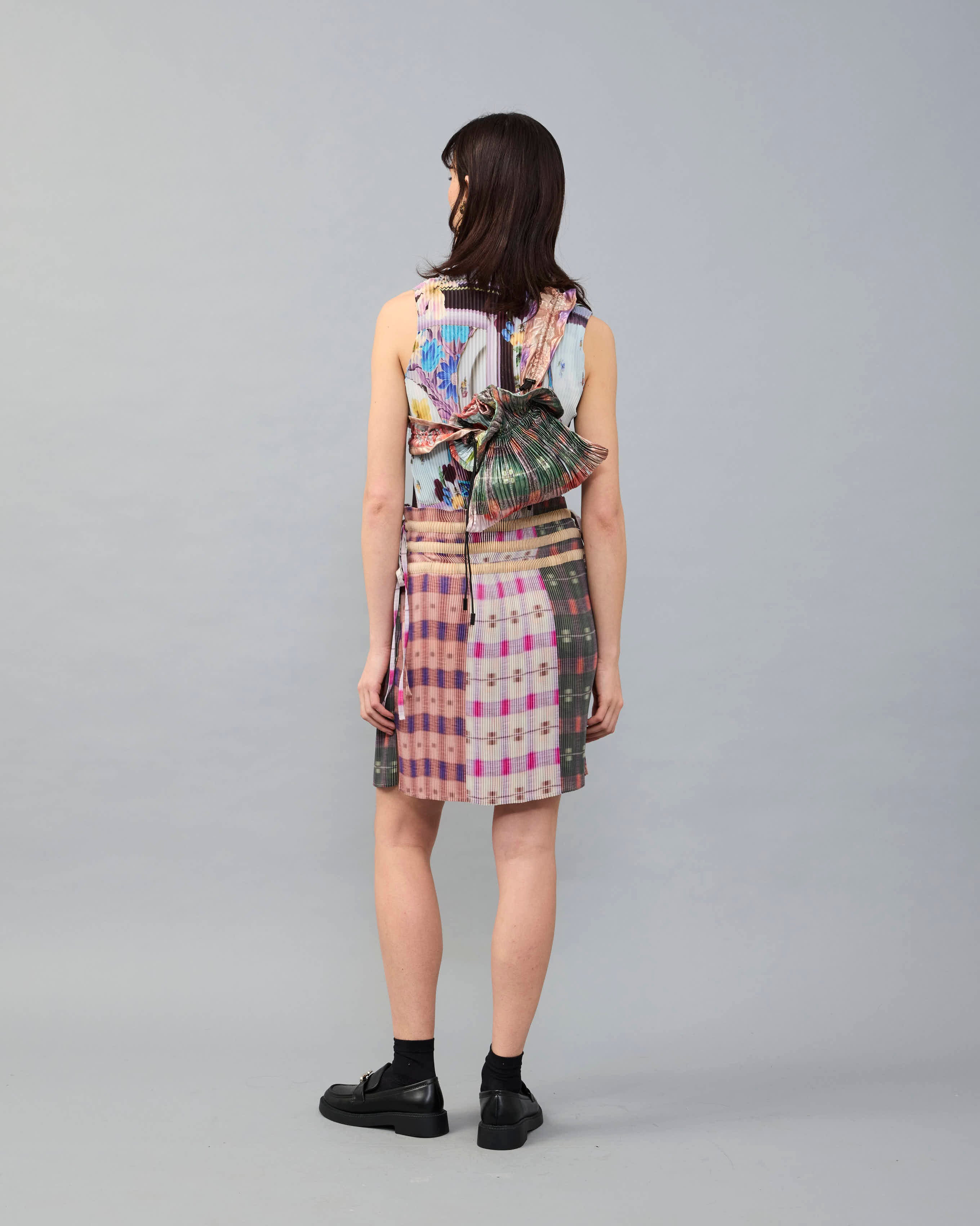 Max Pleated Skirt in Kurdi