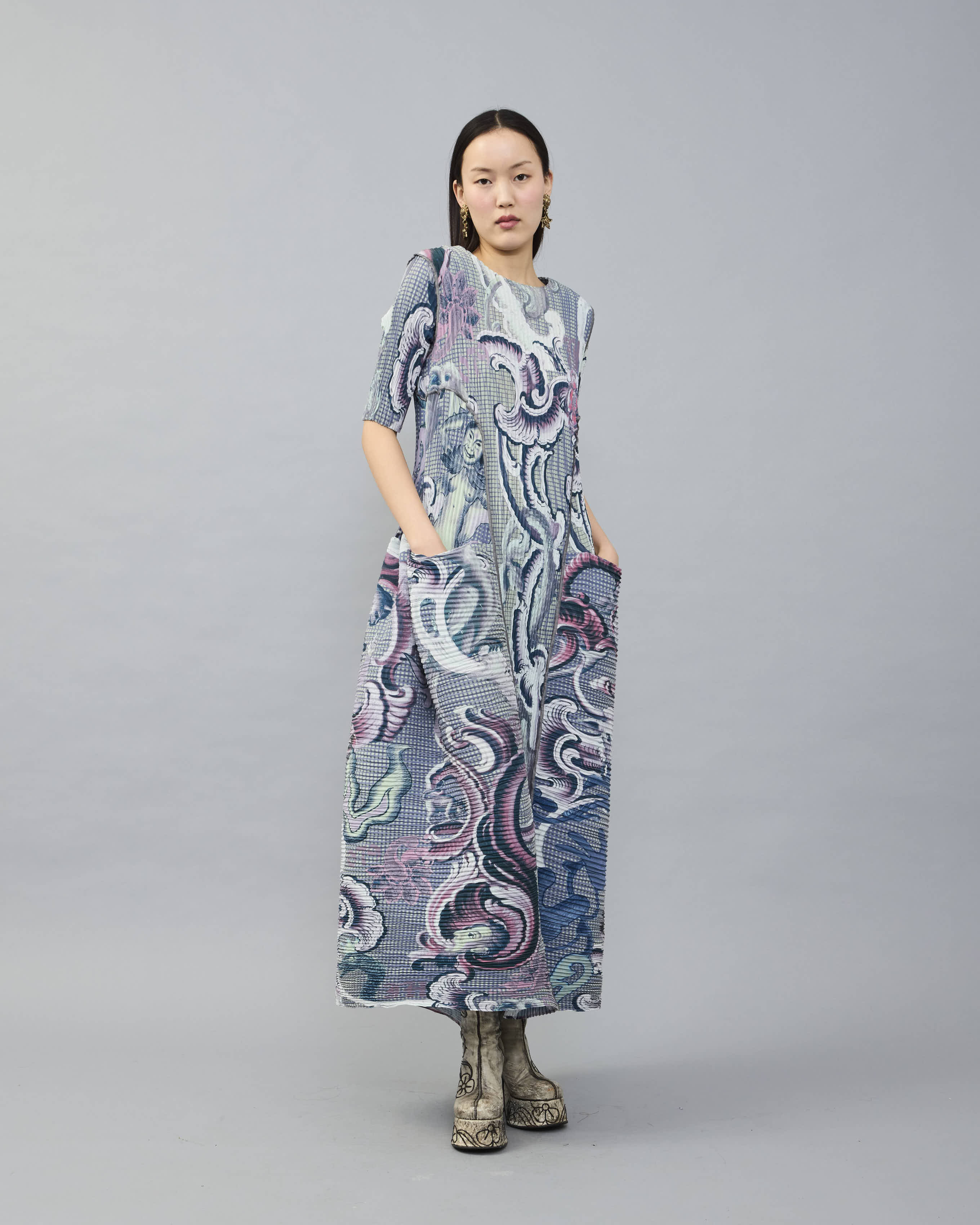 Uma Handpleated Dress in Quentin