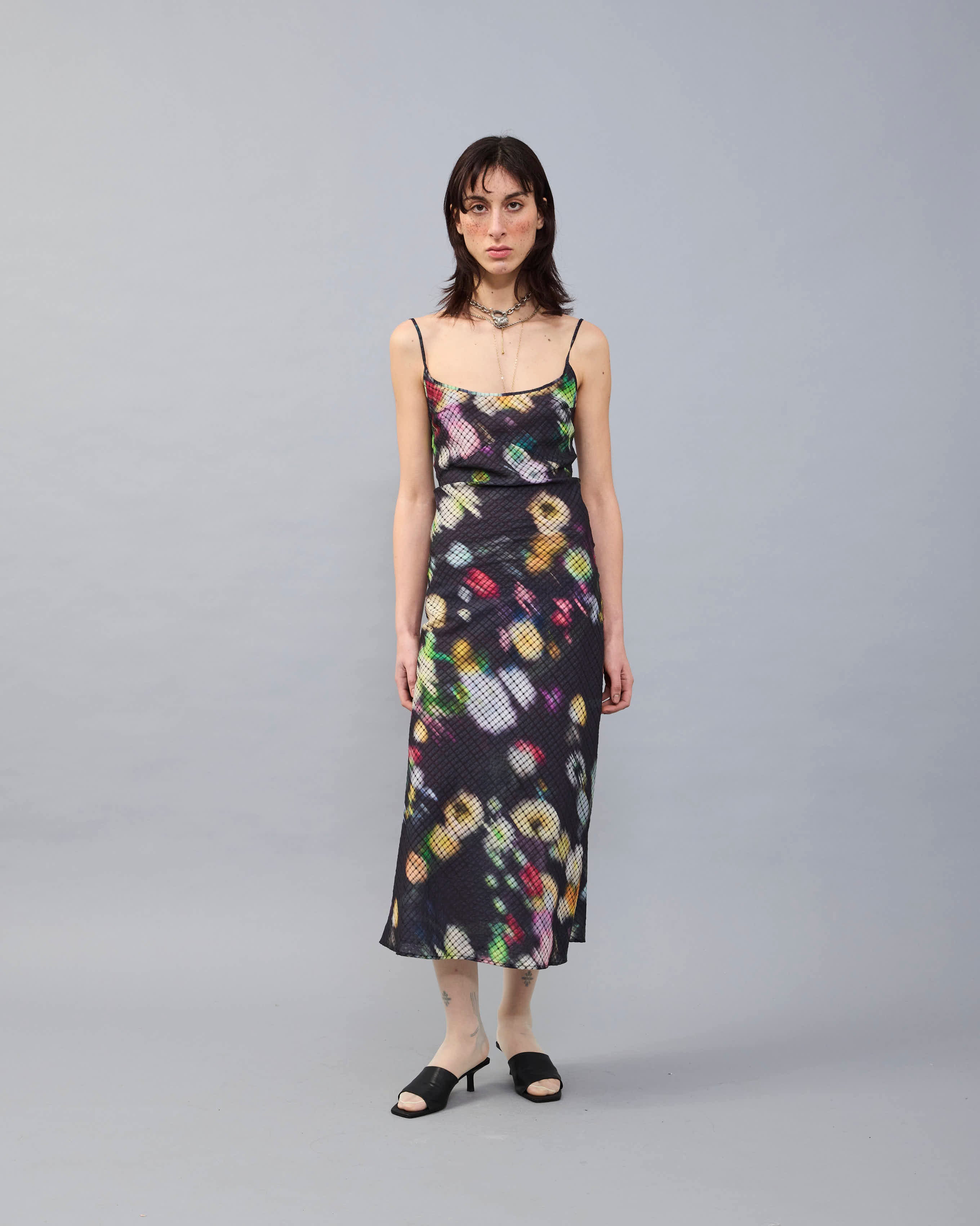 Lexi Dress in dark Mayu