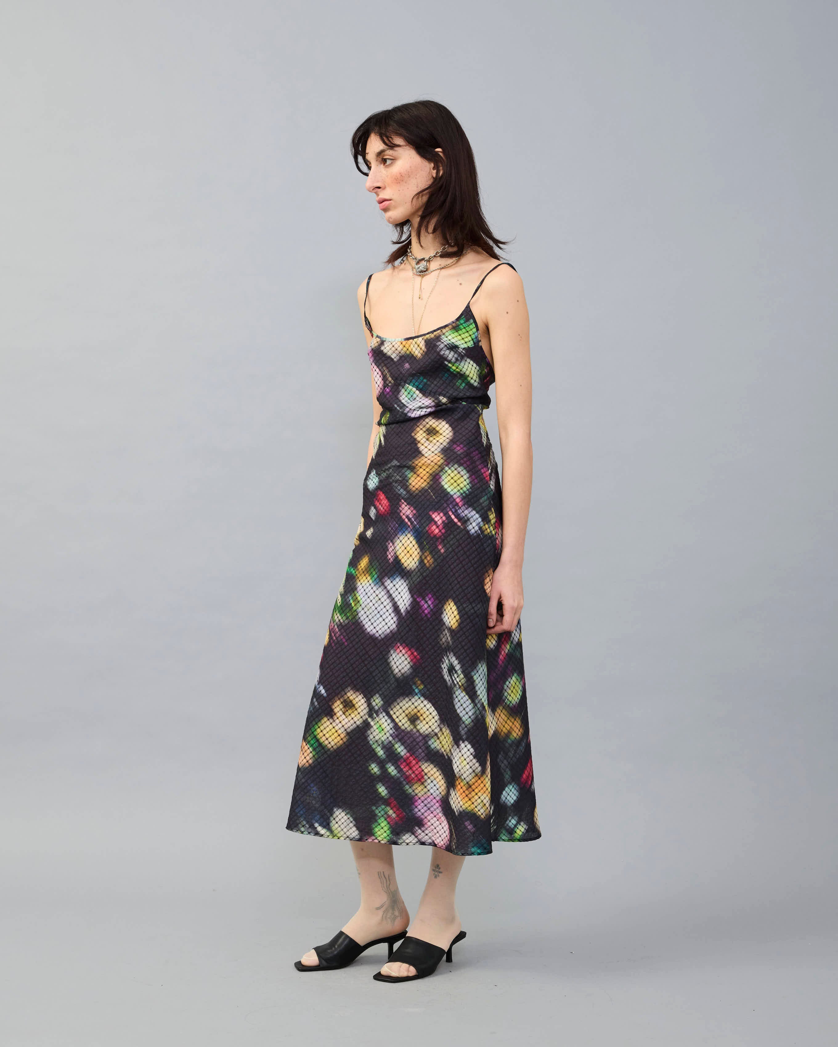 Lexi Dress in dark Mayu