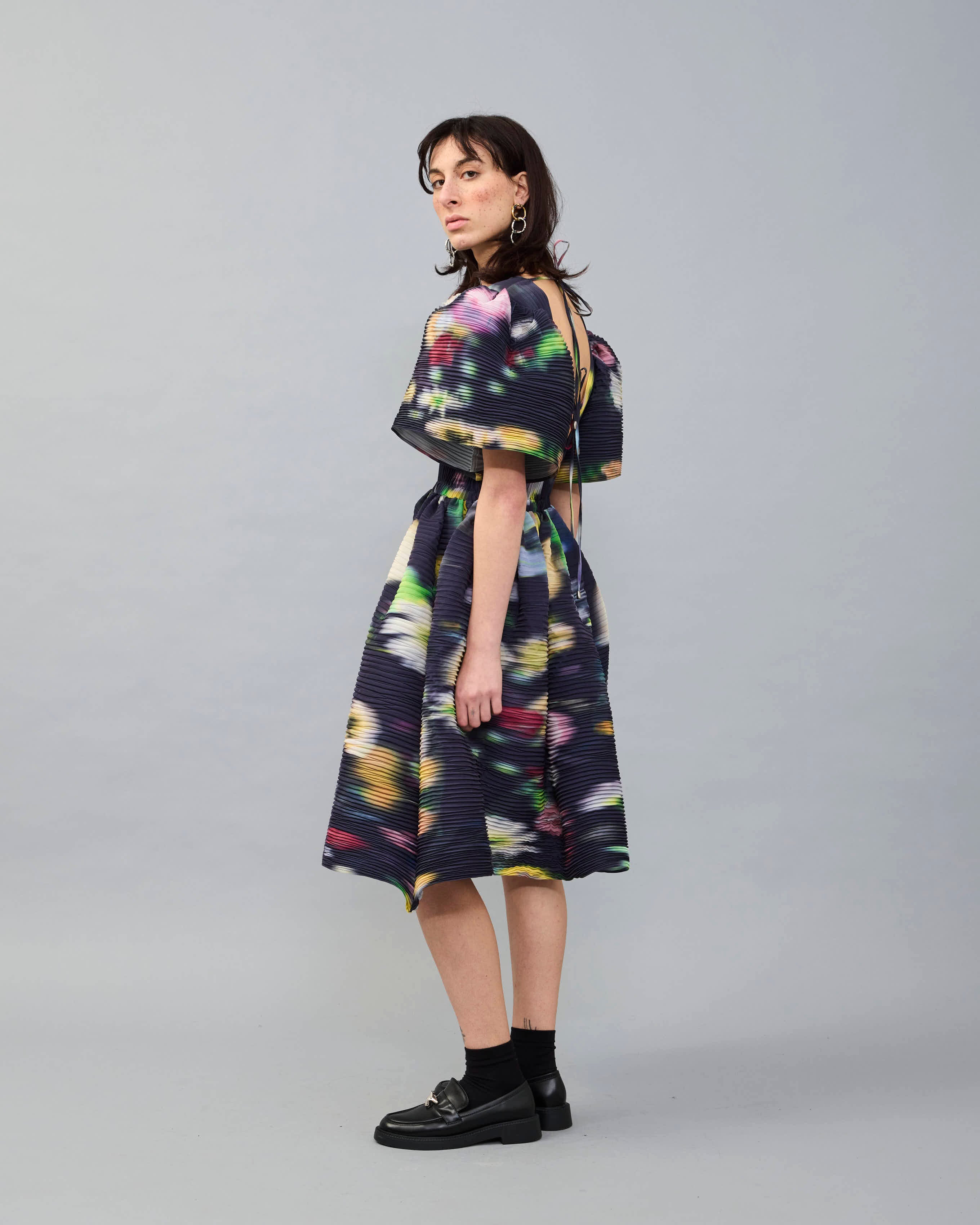 Handpleated Swani Dress in dark Mayu