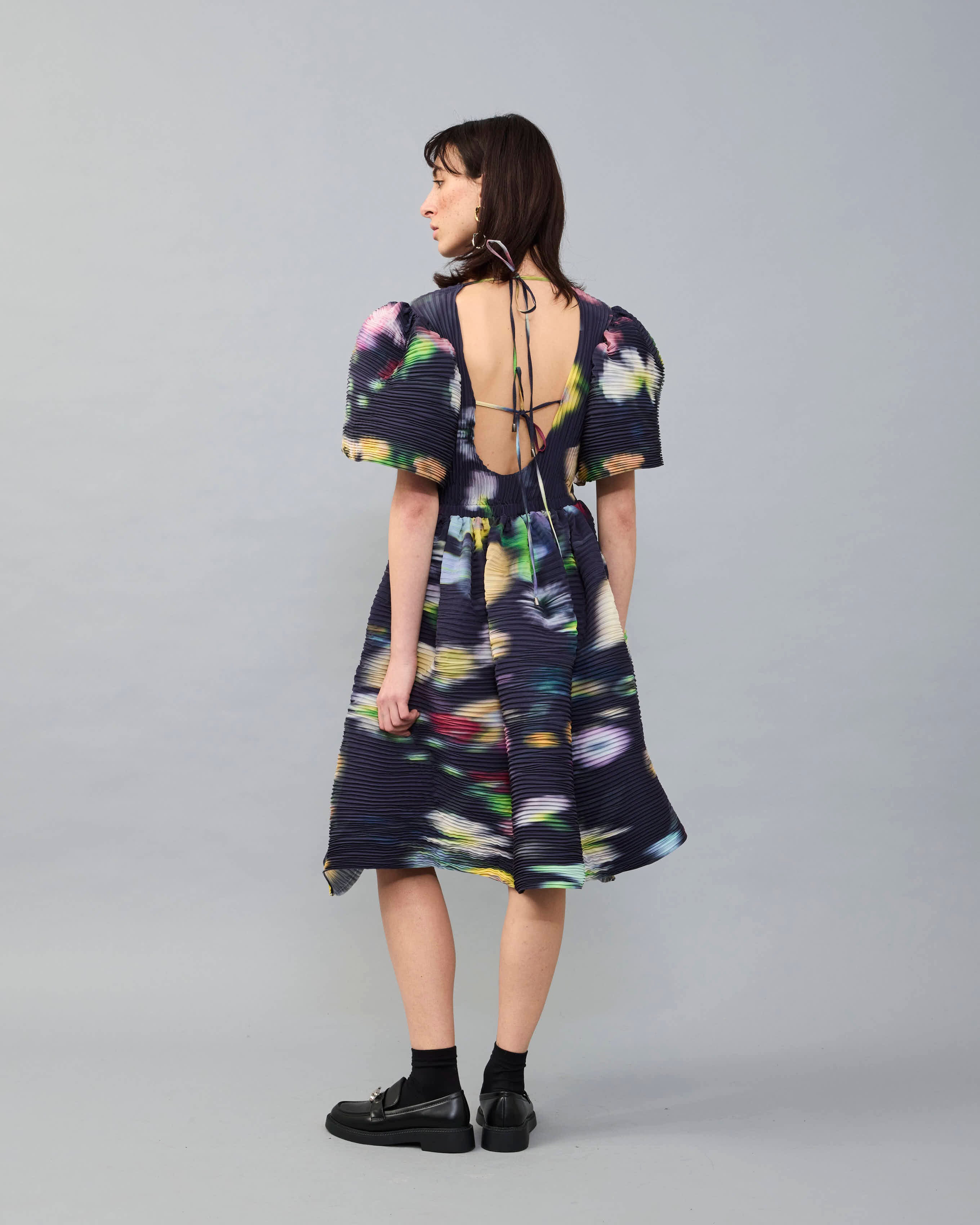 Handpleated Swani Dress in dark Mayu