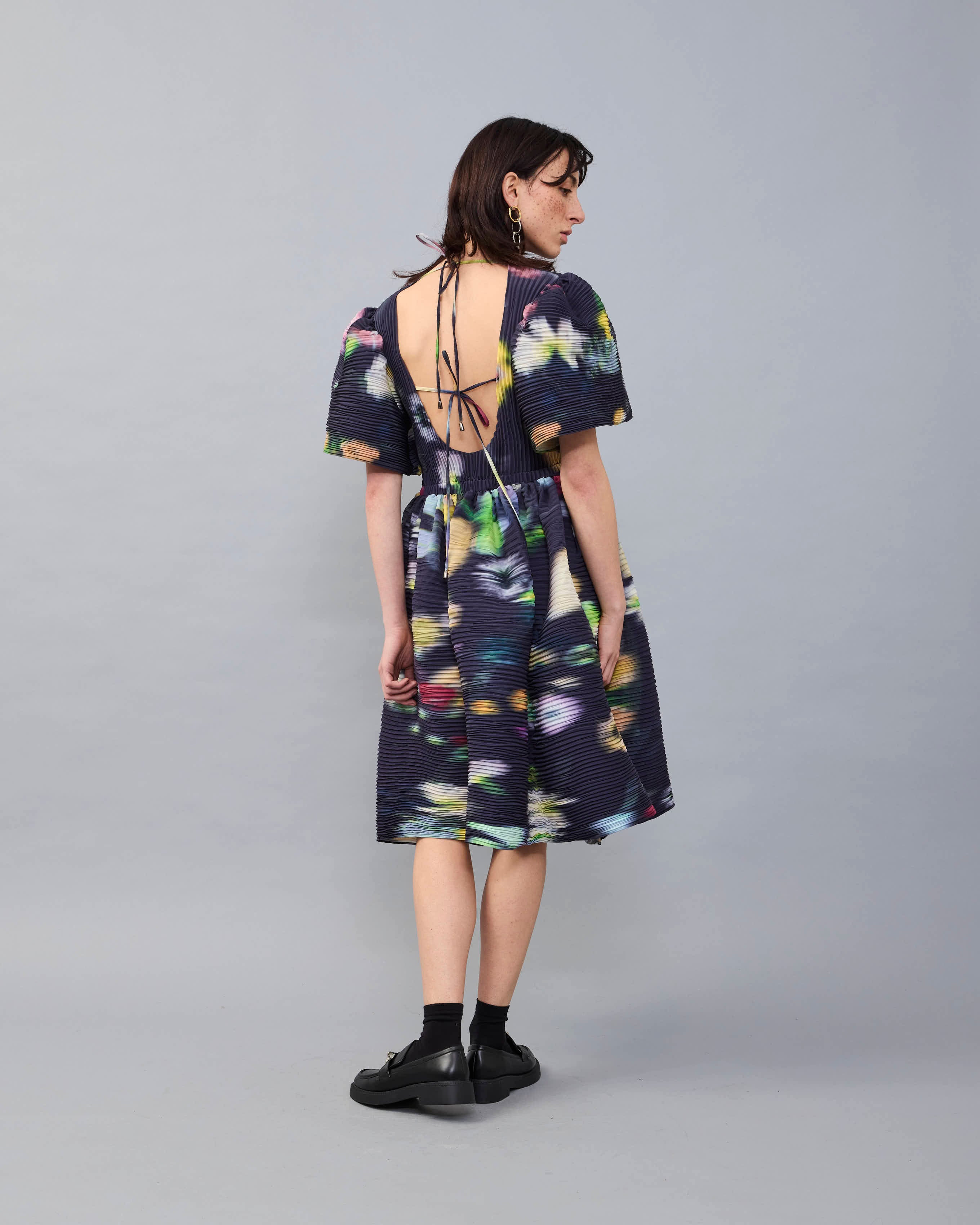 Handpleated Swani Dress in dark Mayu
