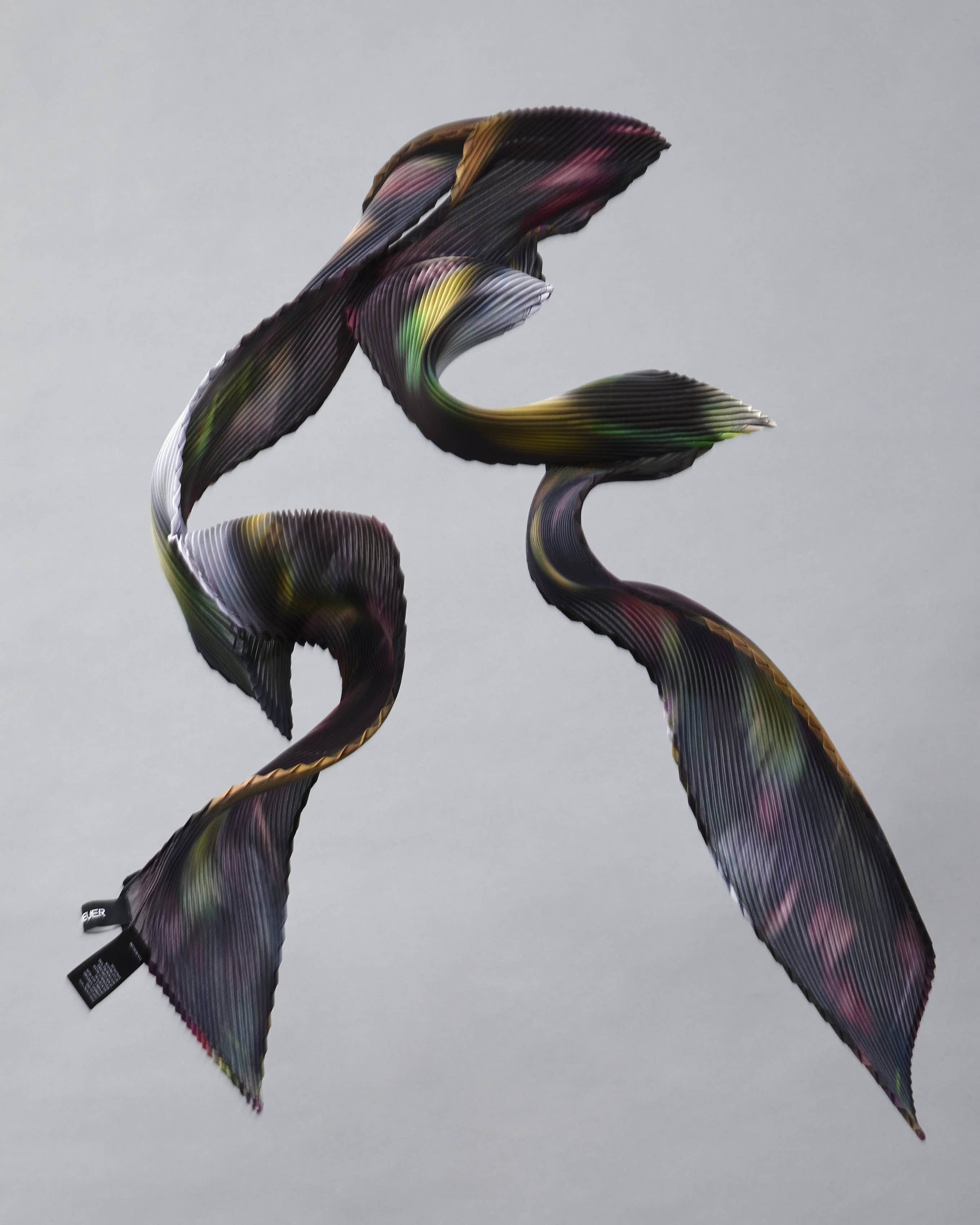 Wolfgang Pleated Scarf in dark Mayu