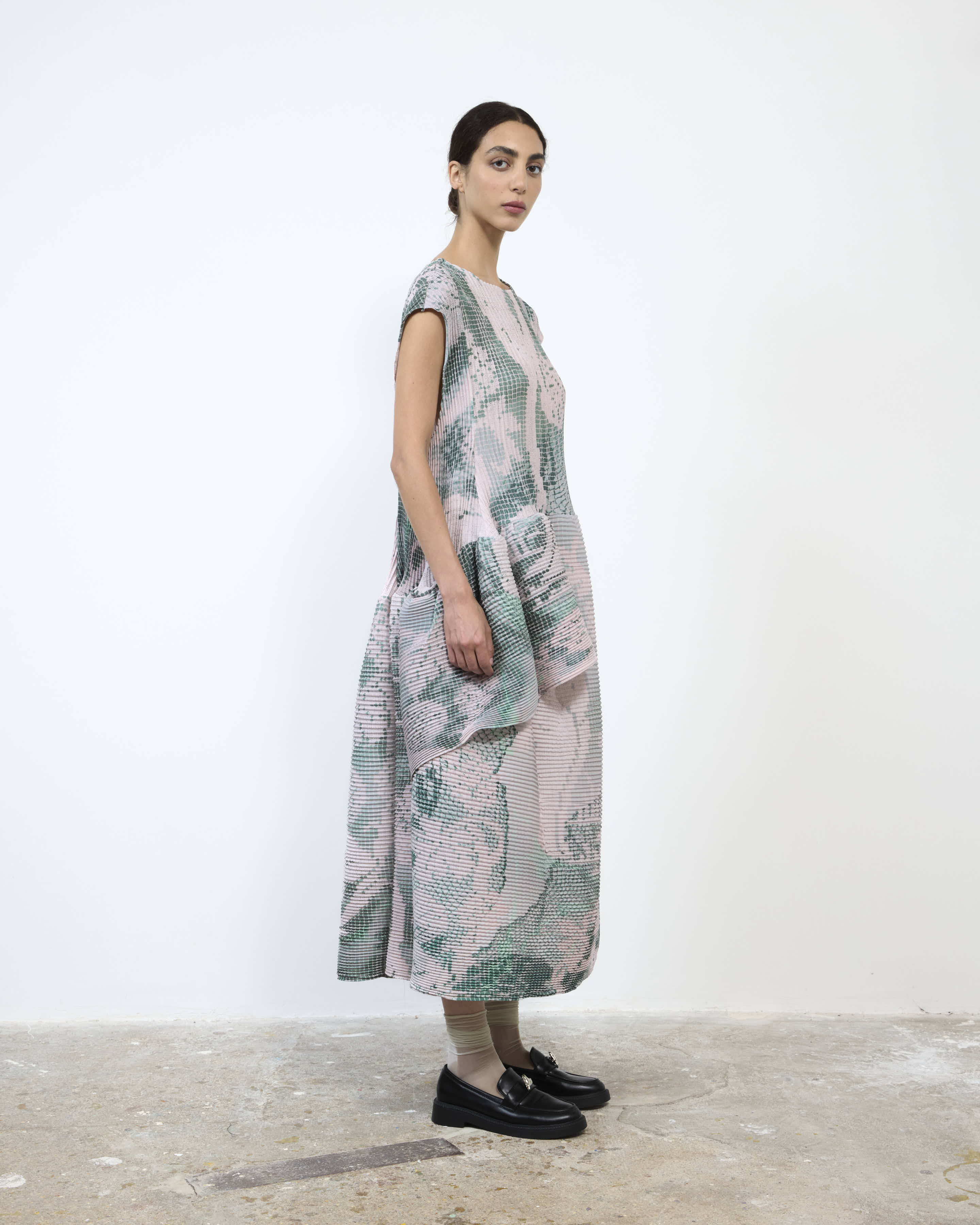 HANDPLEATED MAYA DRESS IN SERAPHIN