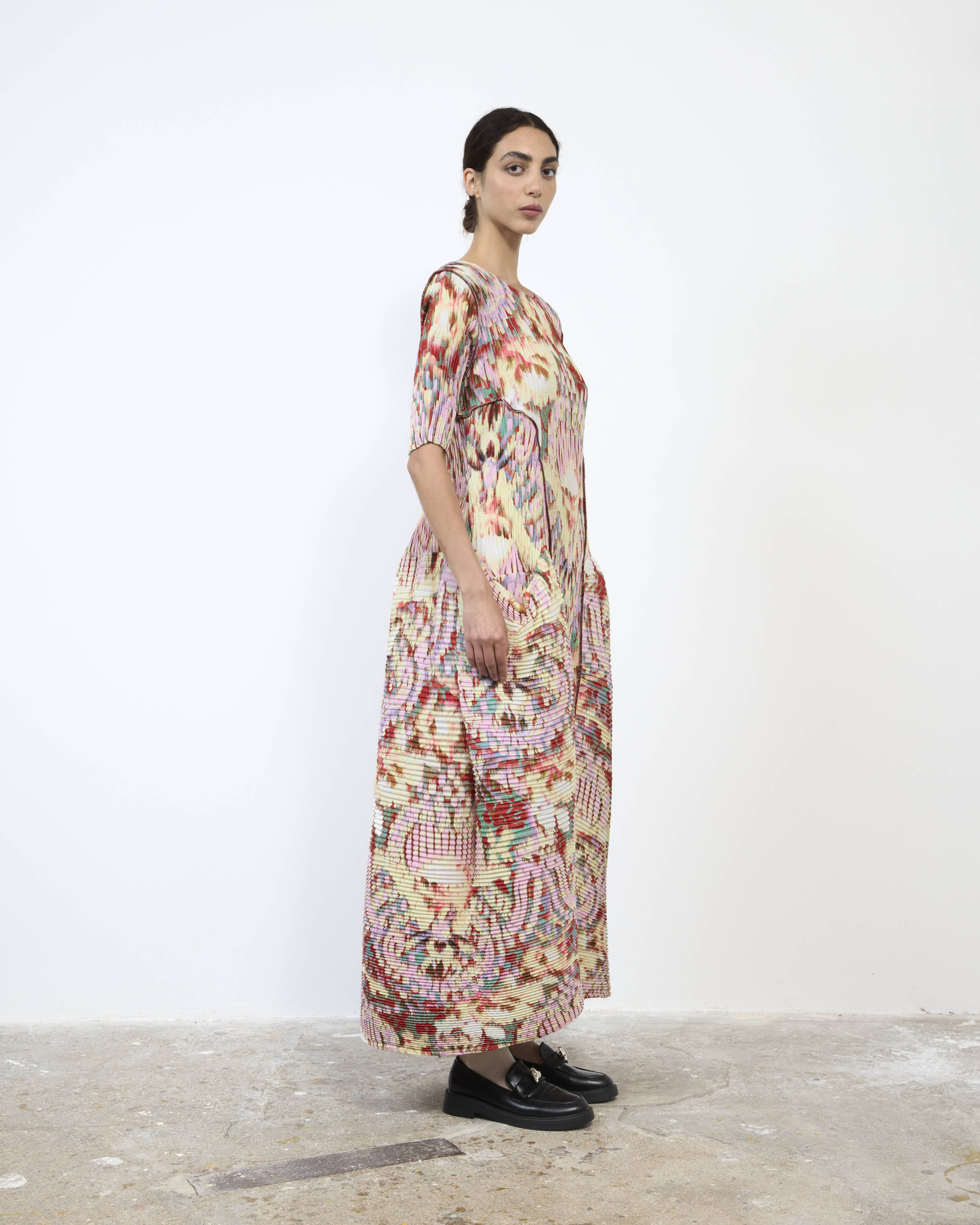 HANDPLEATED UMA DRESS IN JIM