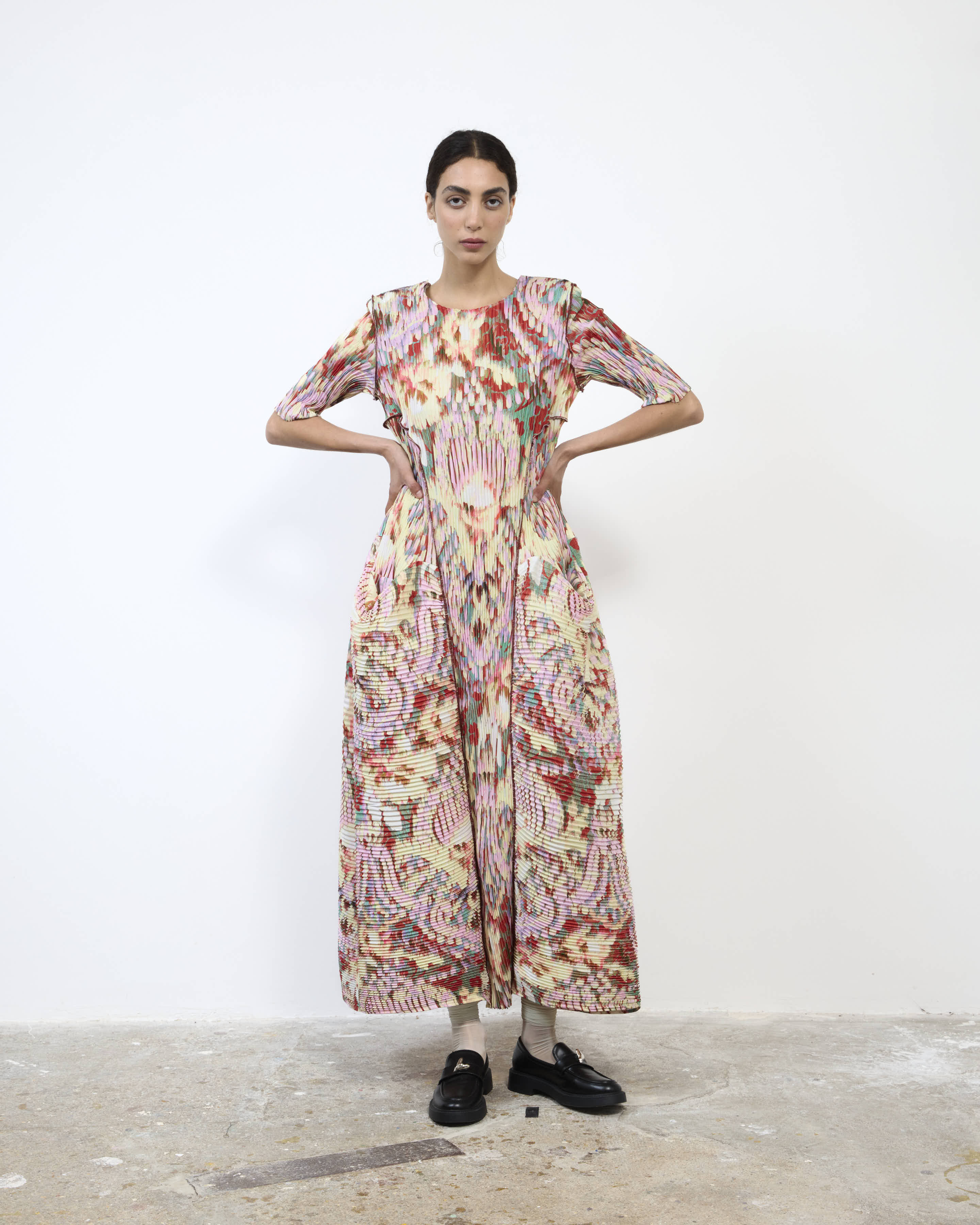 HANDPLEATED UMA DRESS IN JIM