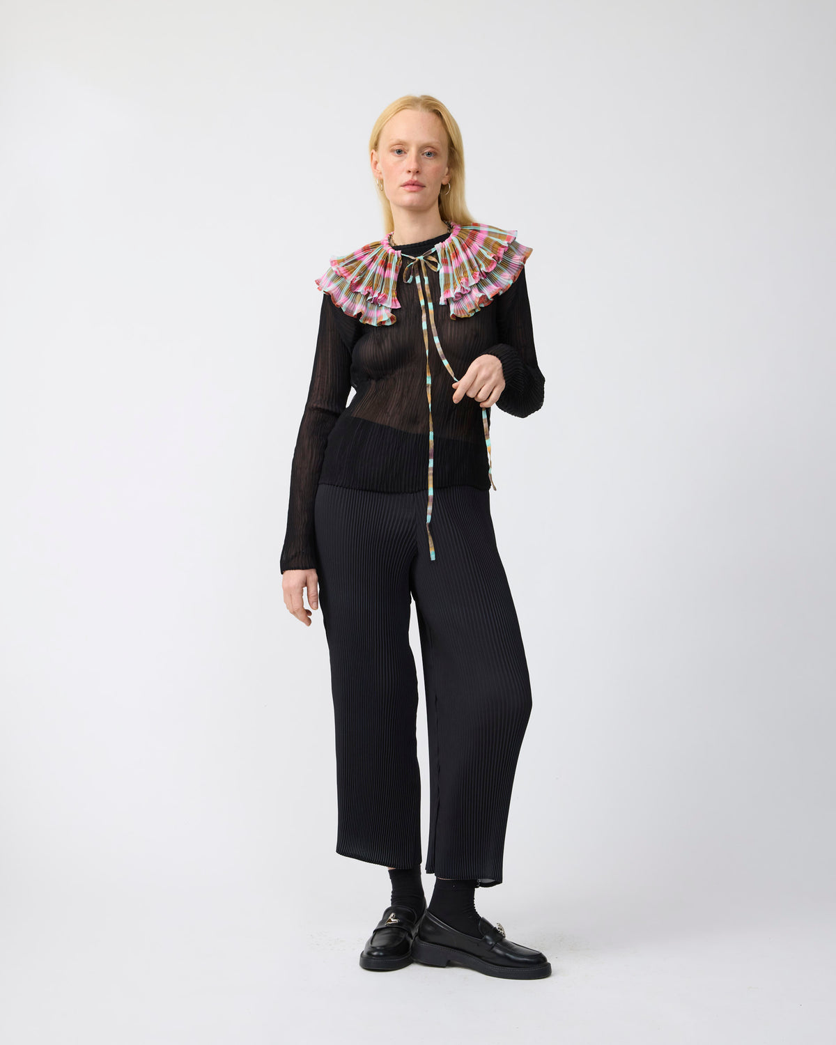 Winnie Pleated Collar in Tarek