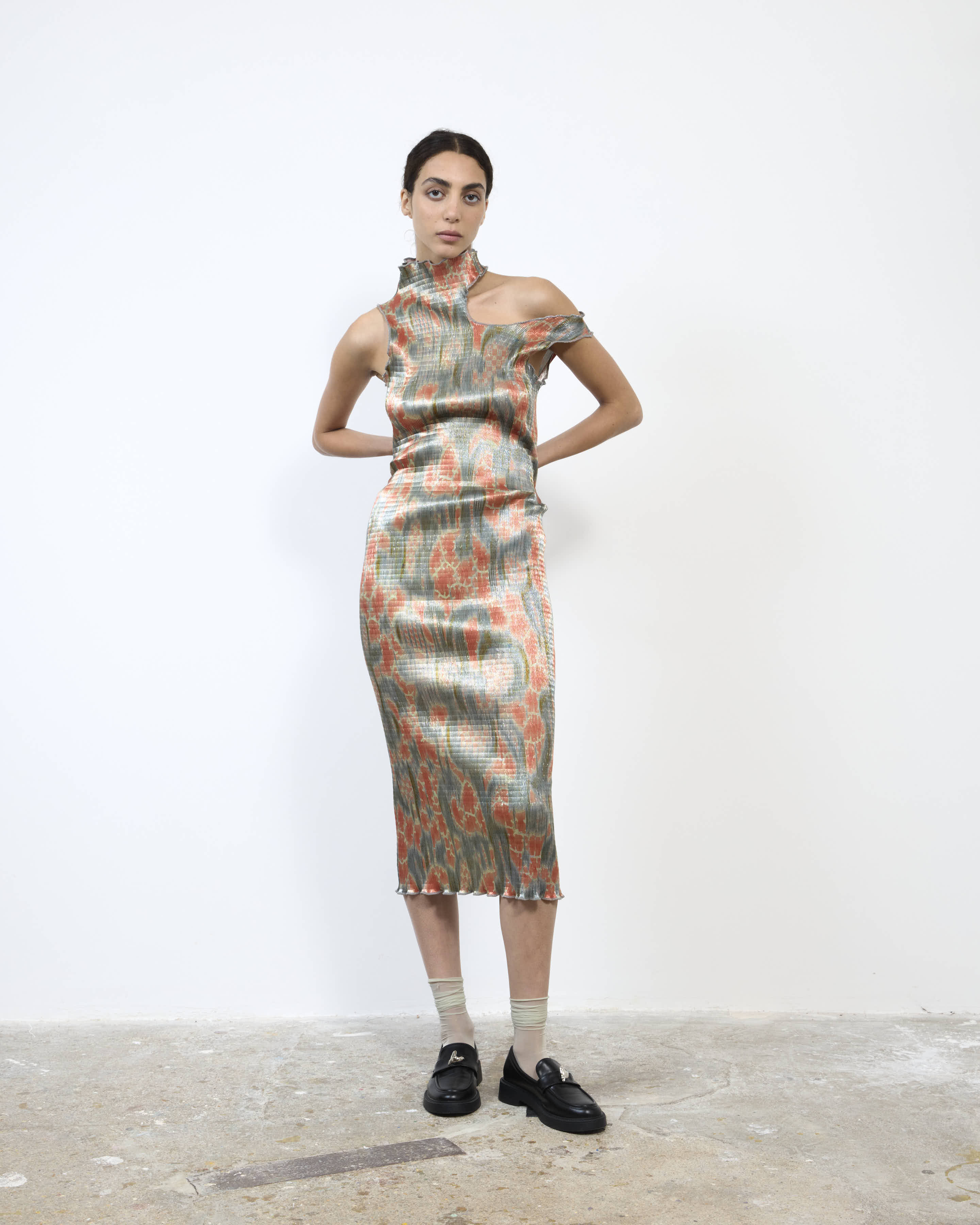 TITO SMOCKED DRESS IN METALLIC GALLIA