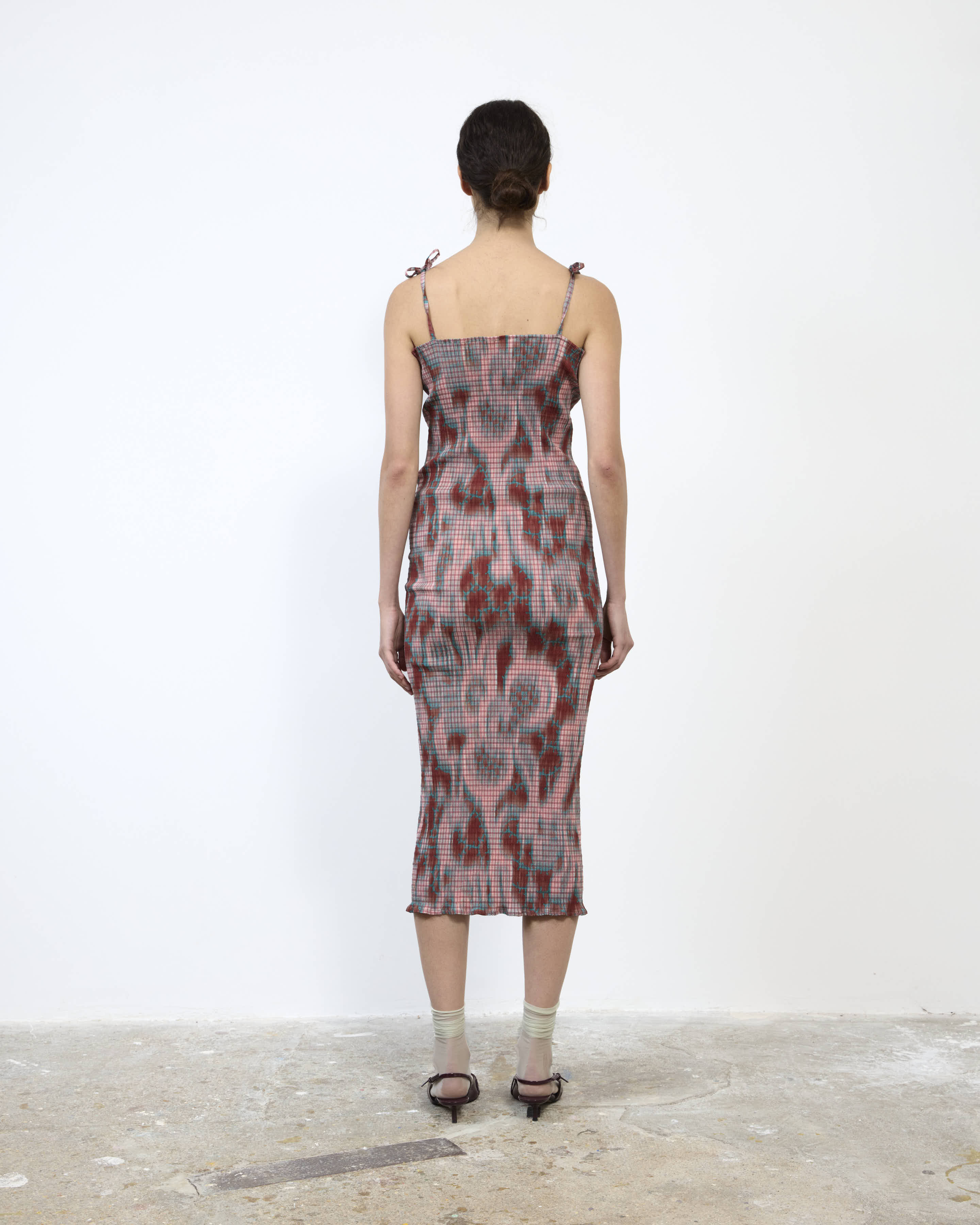 LENI REVERSIBLE SMOCKED DRESS IN GALLIA