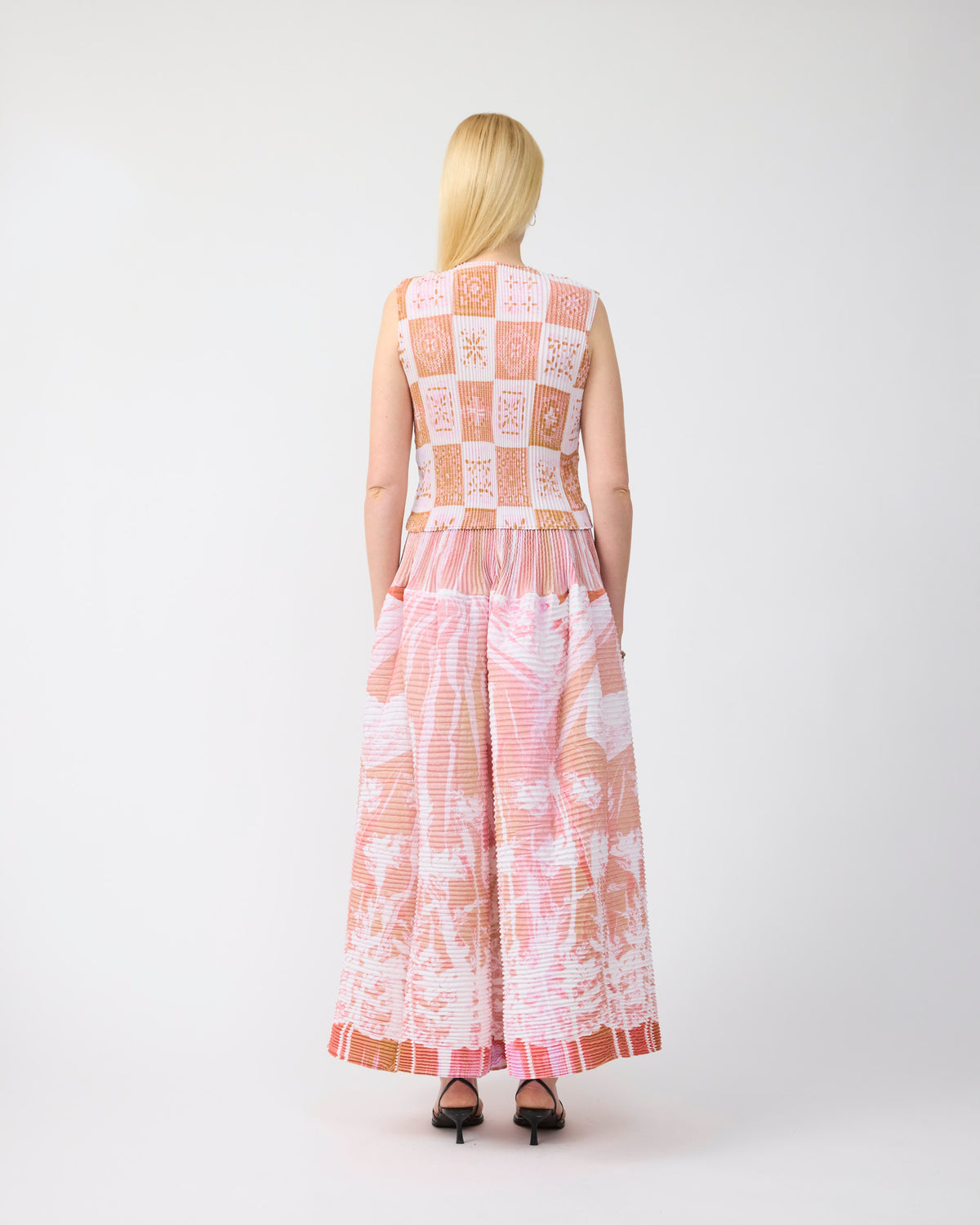 Thelma Pleated Top in Apo