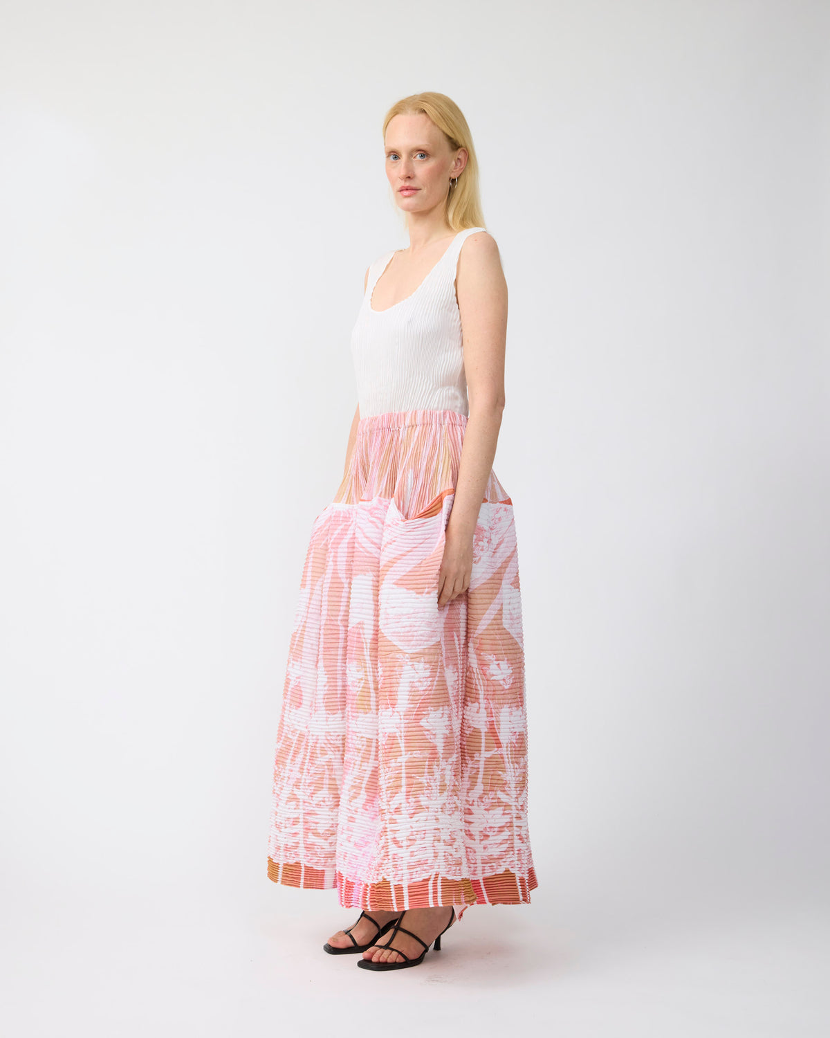Kenza Handpleated Skirt in Apo