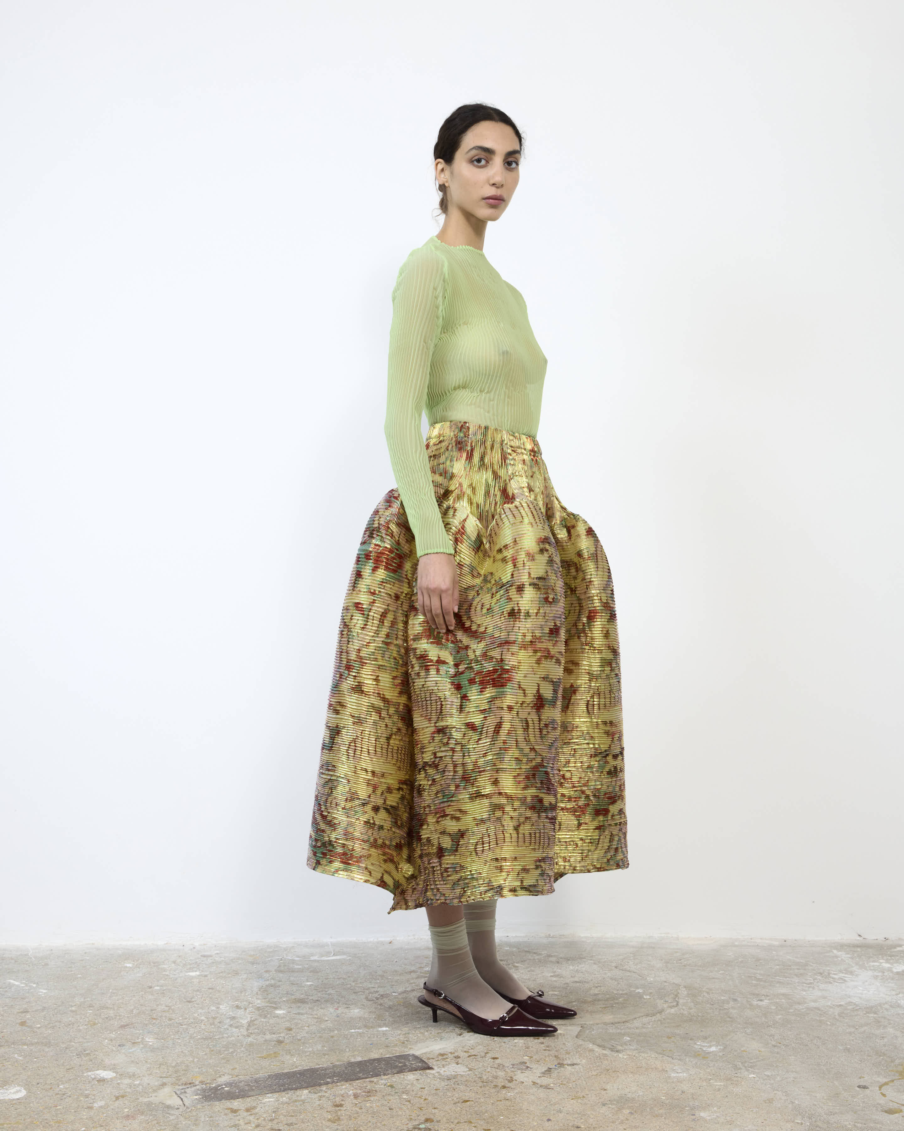HANDPLEATED KENZA SKIRT IN IRIDESCENT JIM