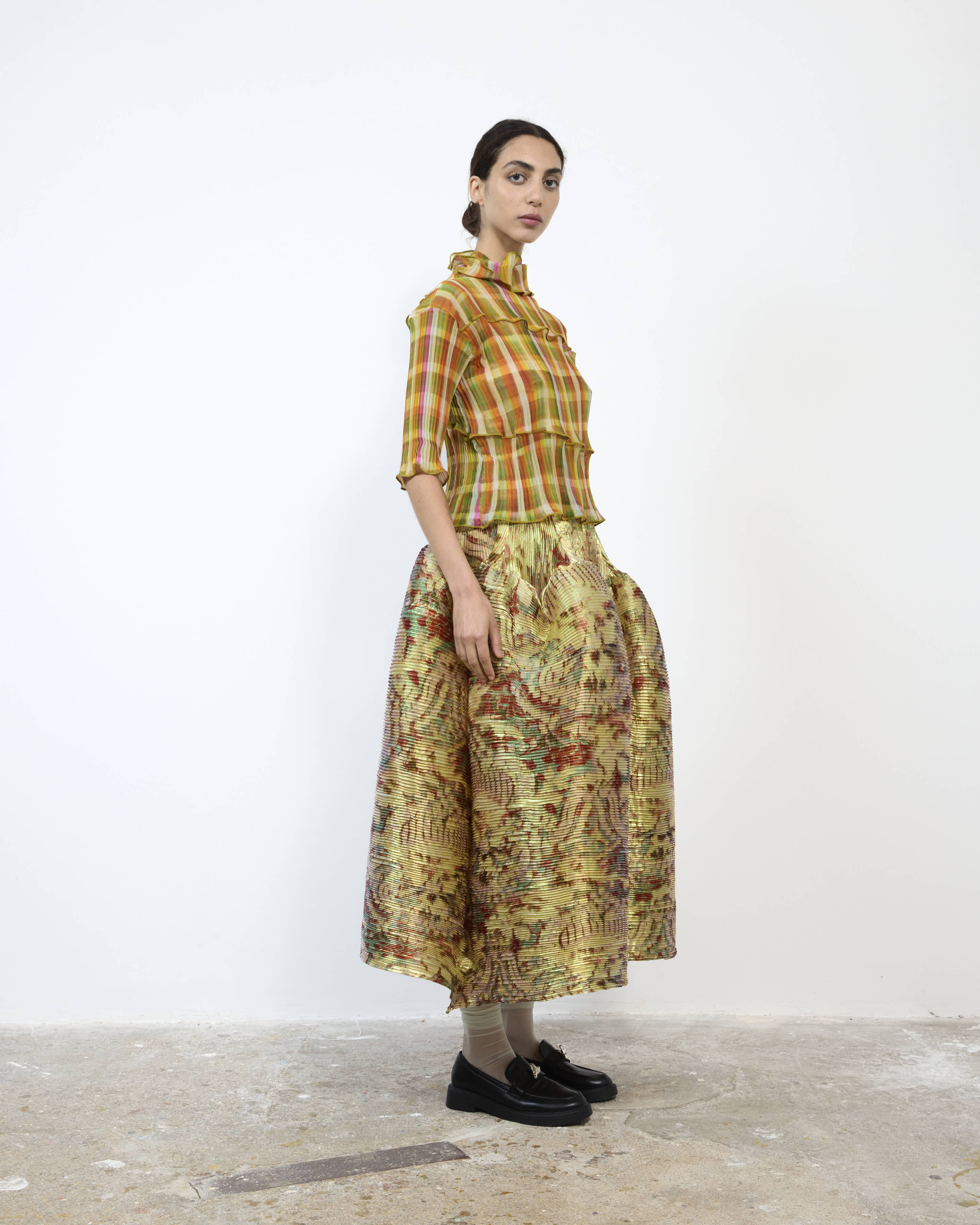 LASSE PLEATED TOP IN TAREK