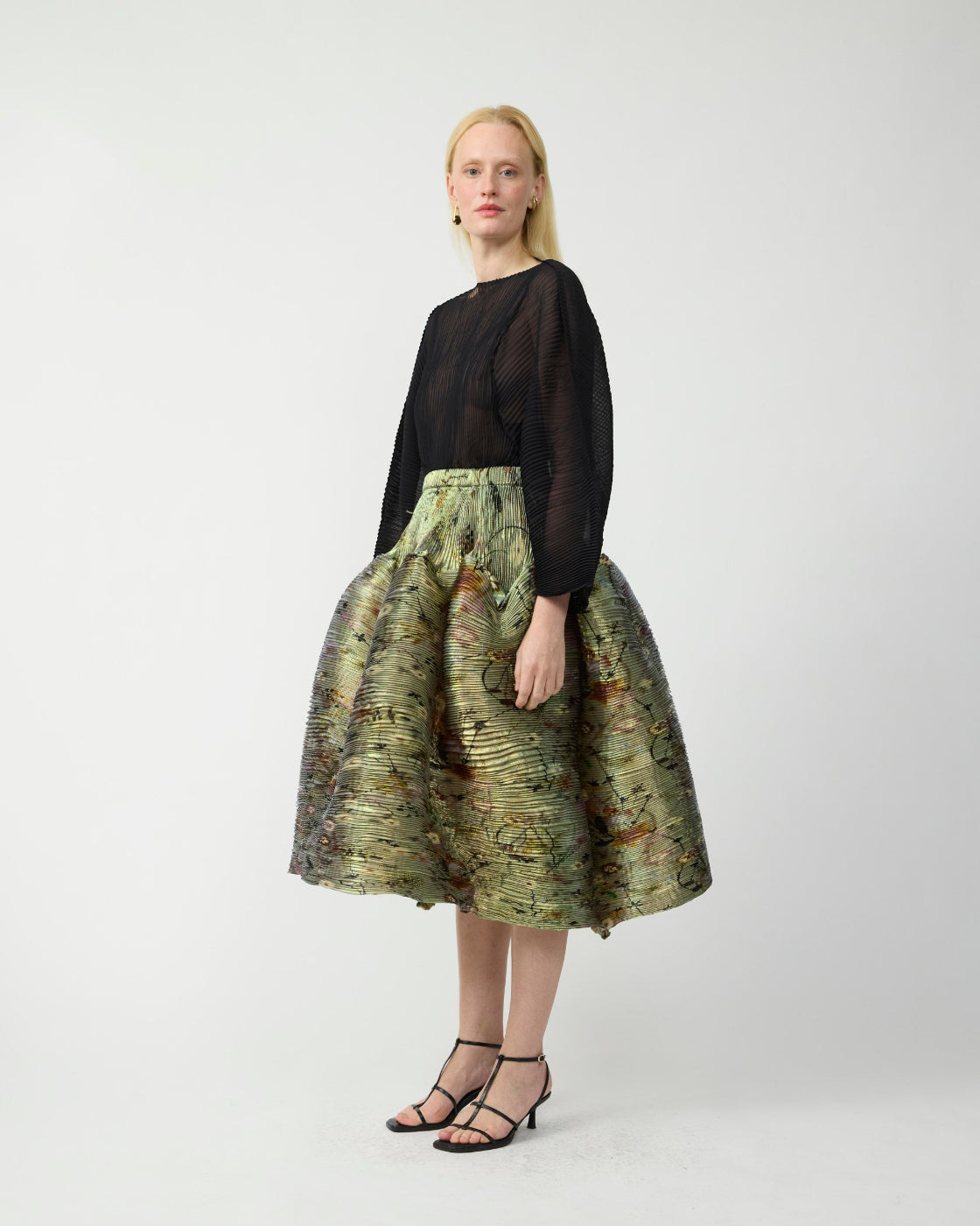 Rana Handpleated Top in Black