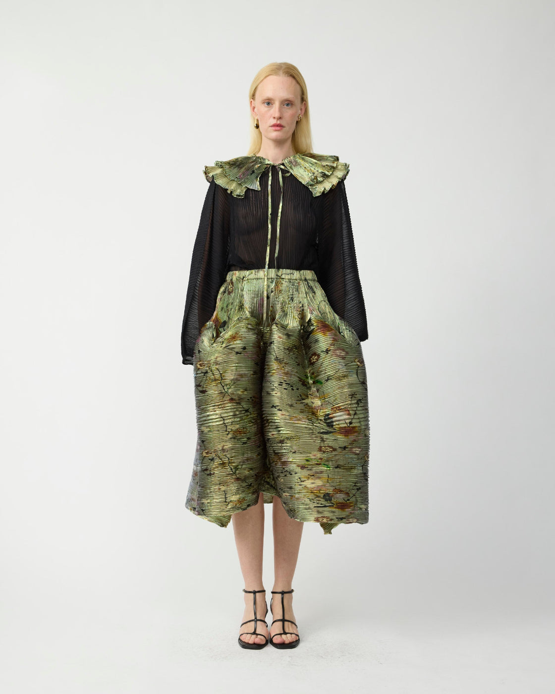 Winnie Pleated Collar in Iridescent Frances