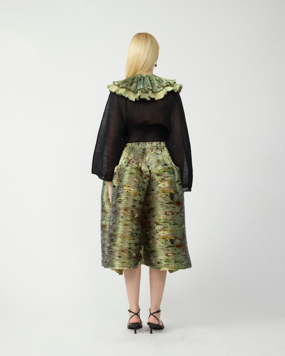 Winnie Pleated Collar in Iridescent Frances