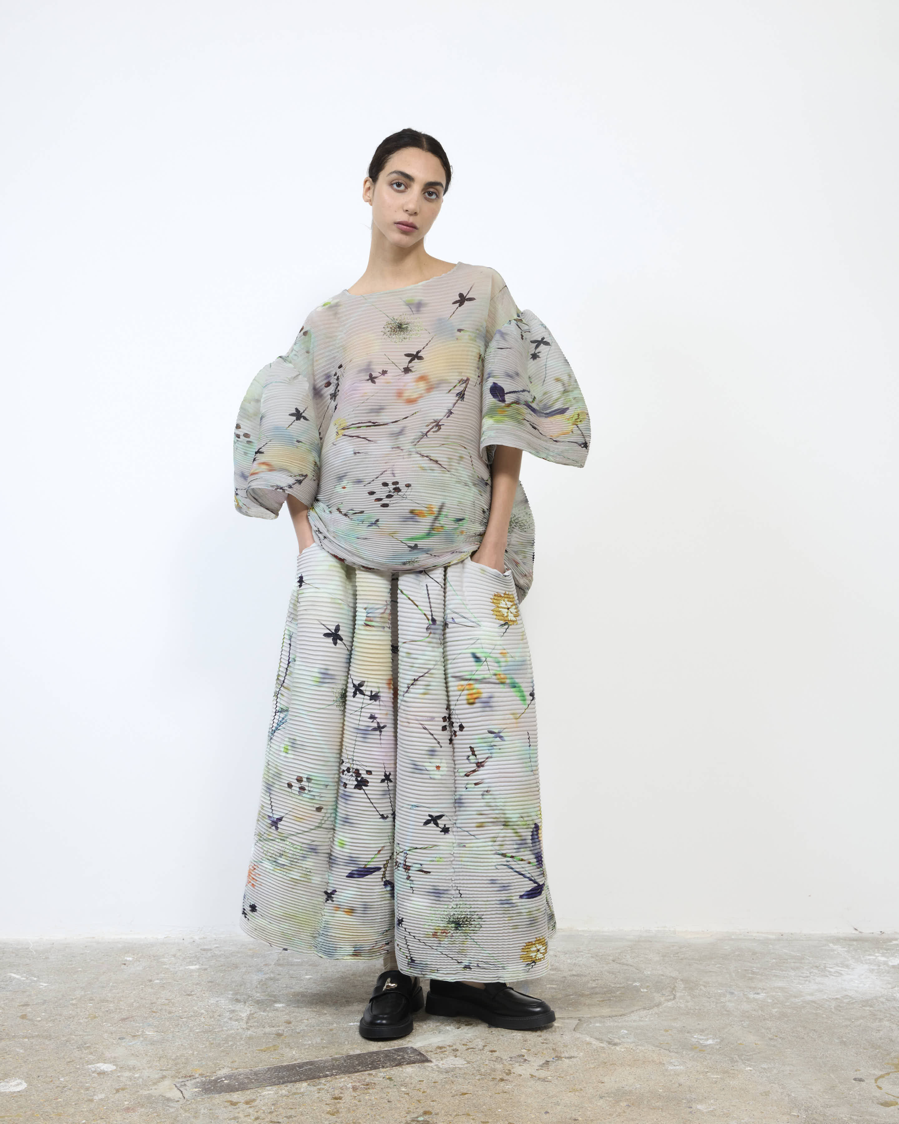 HANDPLEATED ROBIN TOP IN FRANCES