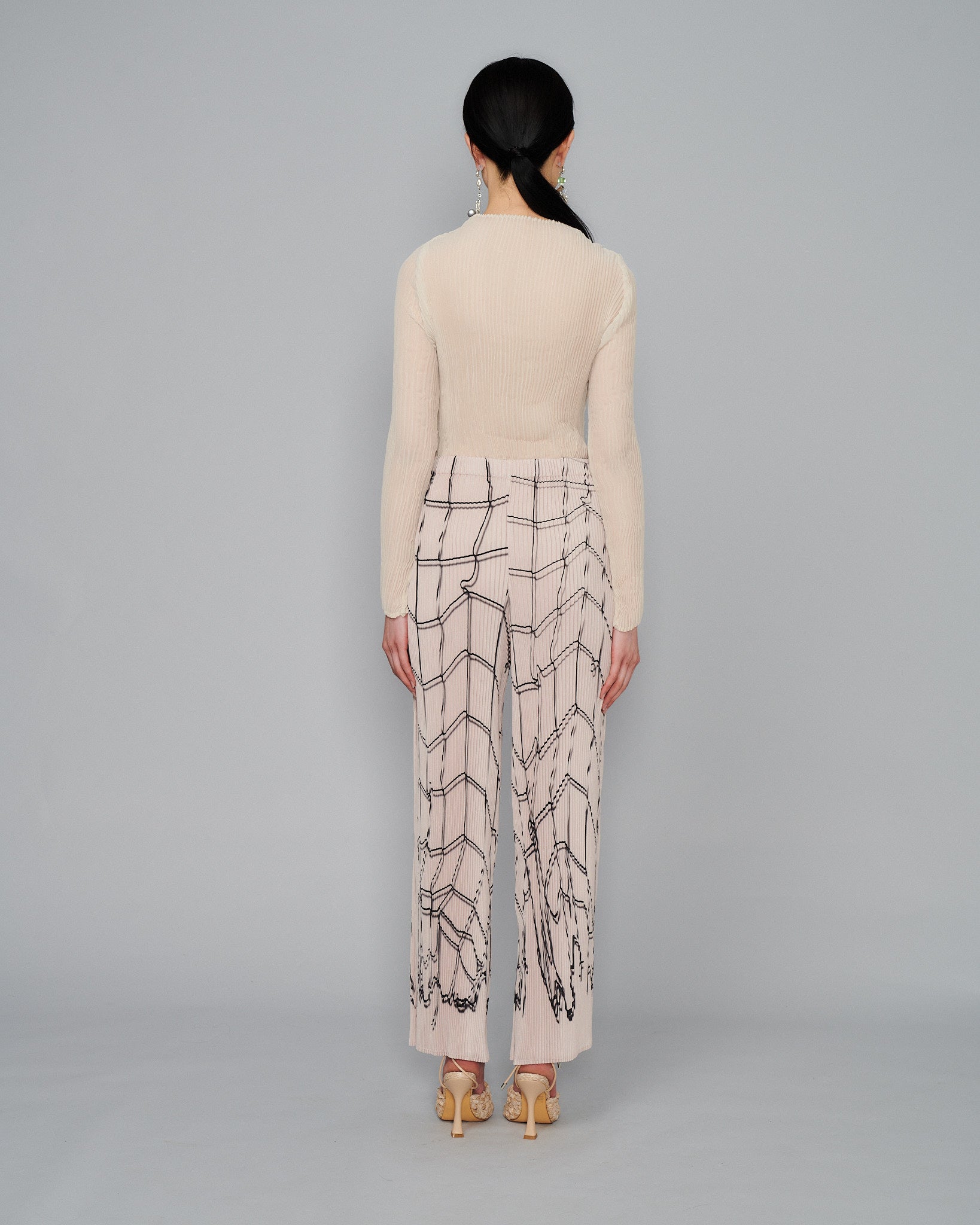 Lee Handpleated Top in Off-White