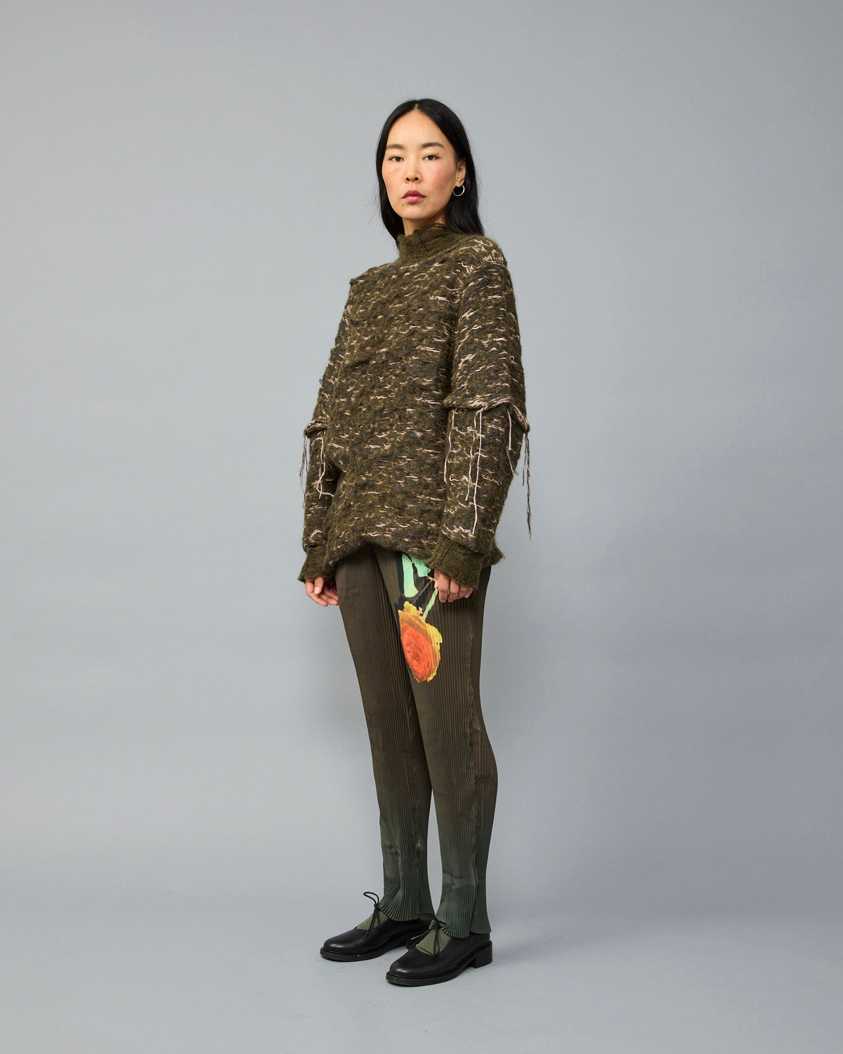 Hera Reversible Handknitted Pullover in Moss