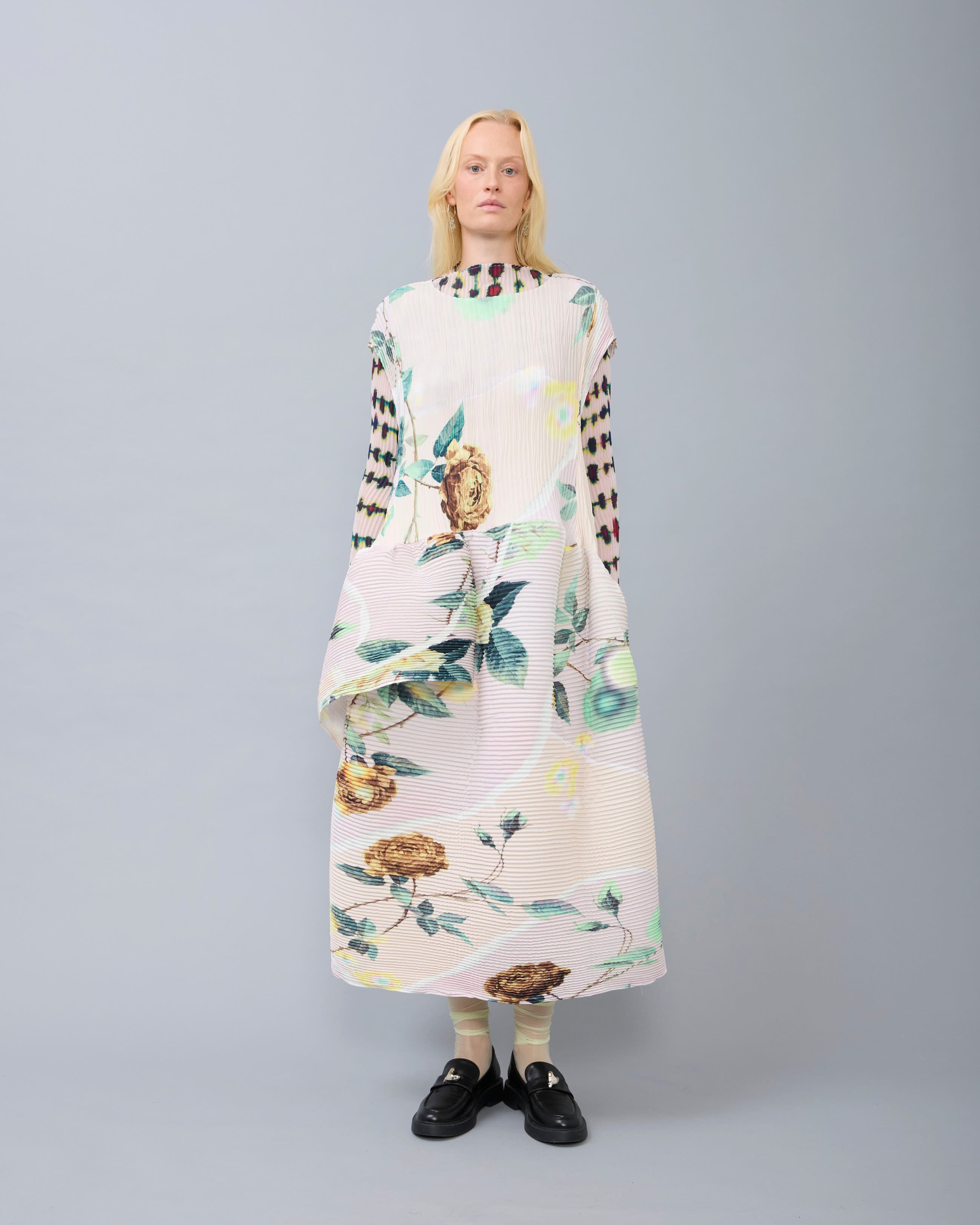 Maya Handpleated Dress in light Edward