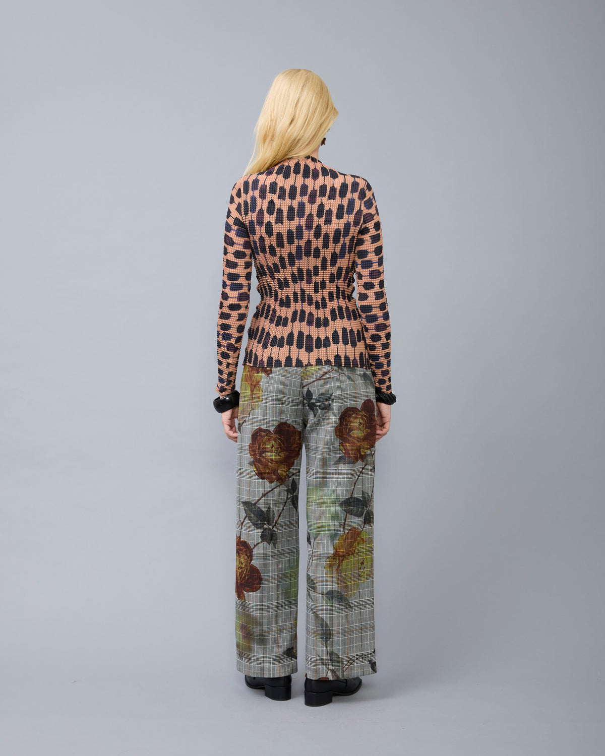 Susi Cross Pleated Top in Mia