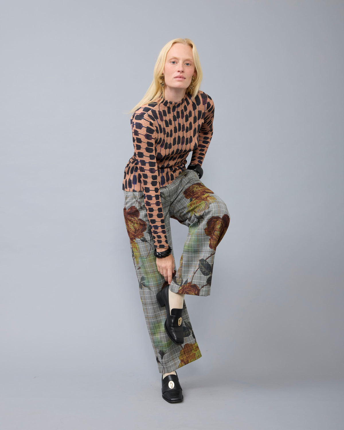 Susi Cross Pleated Top in Mia