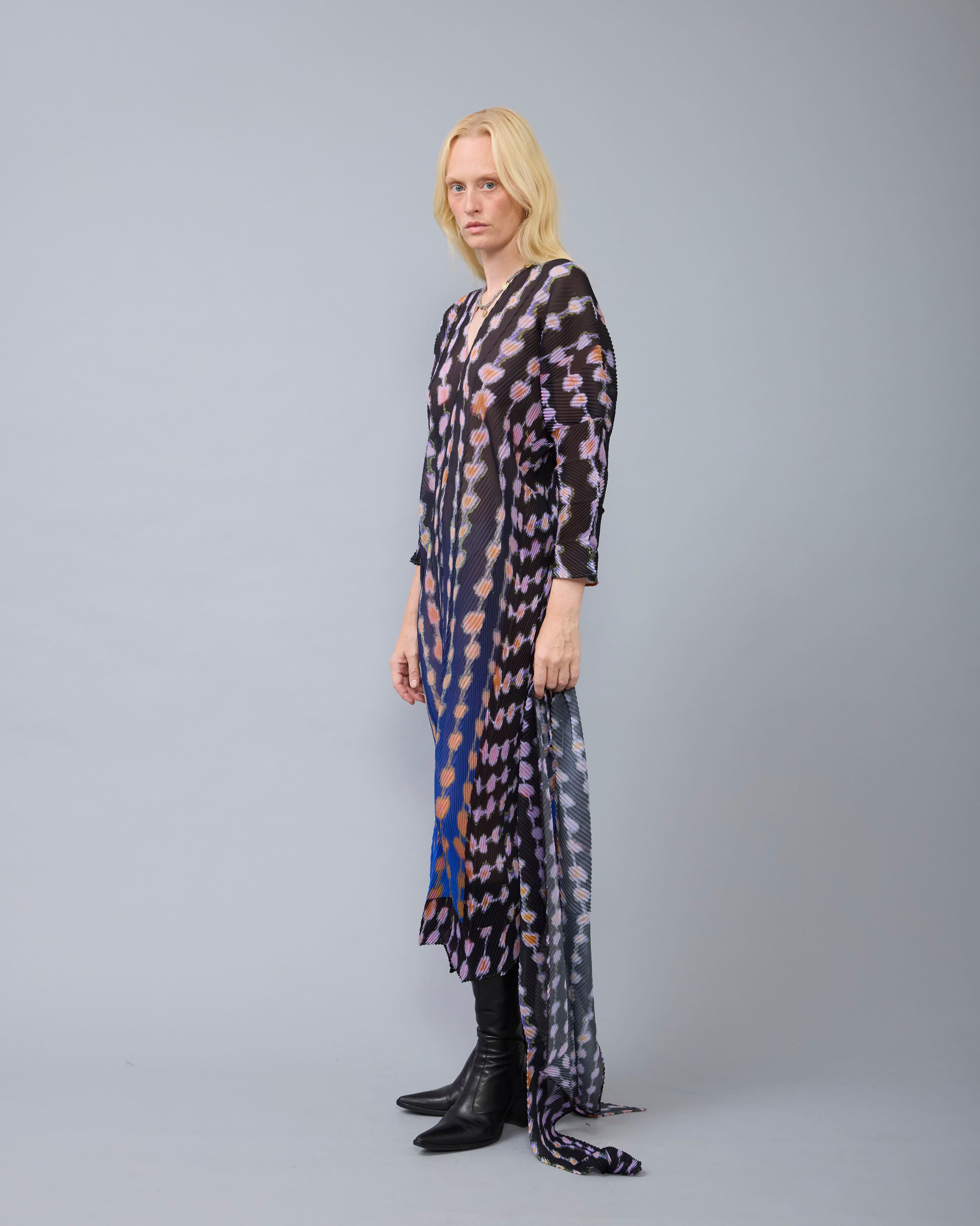 Sue Handpleated Kaftan in Dax