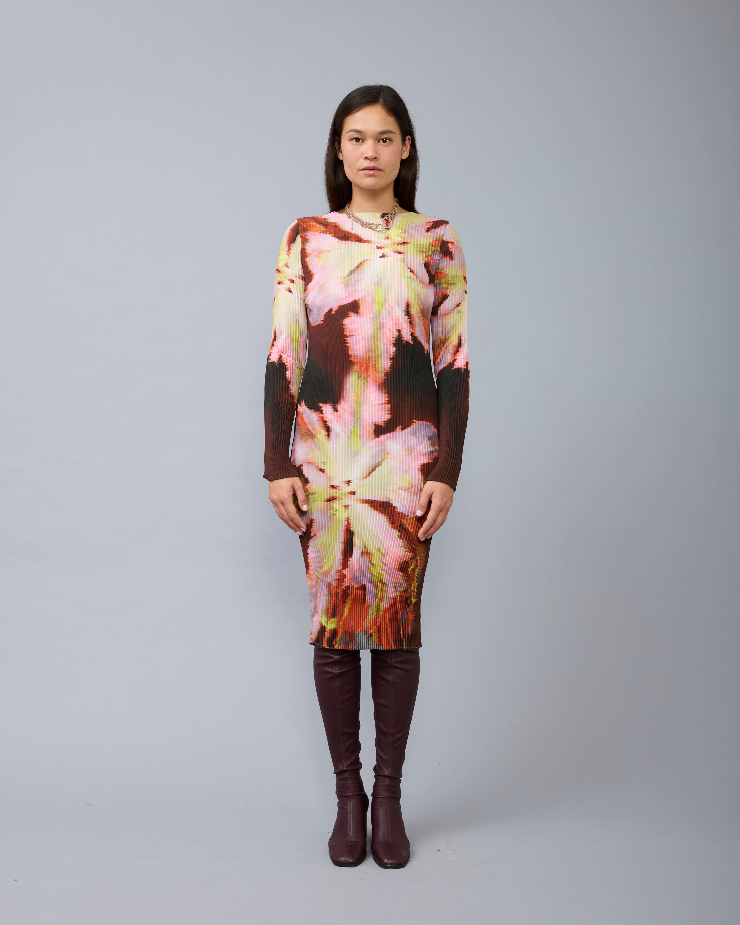 Lennard Dress in Dark Hilde