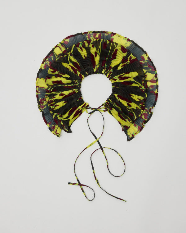 Winnie Pleated Collar in Electric Ingrid