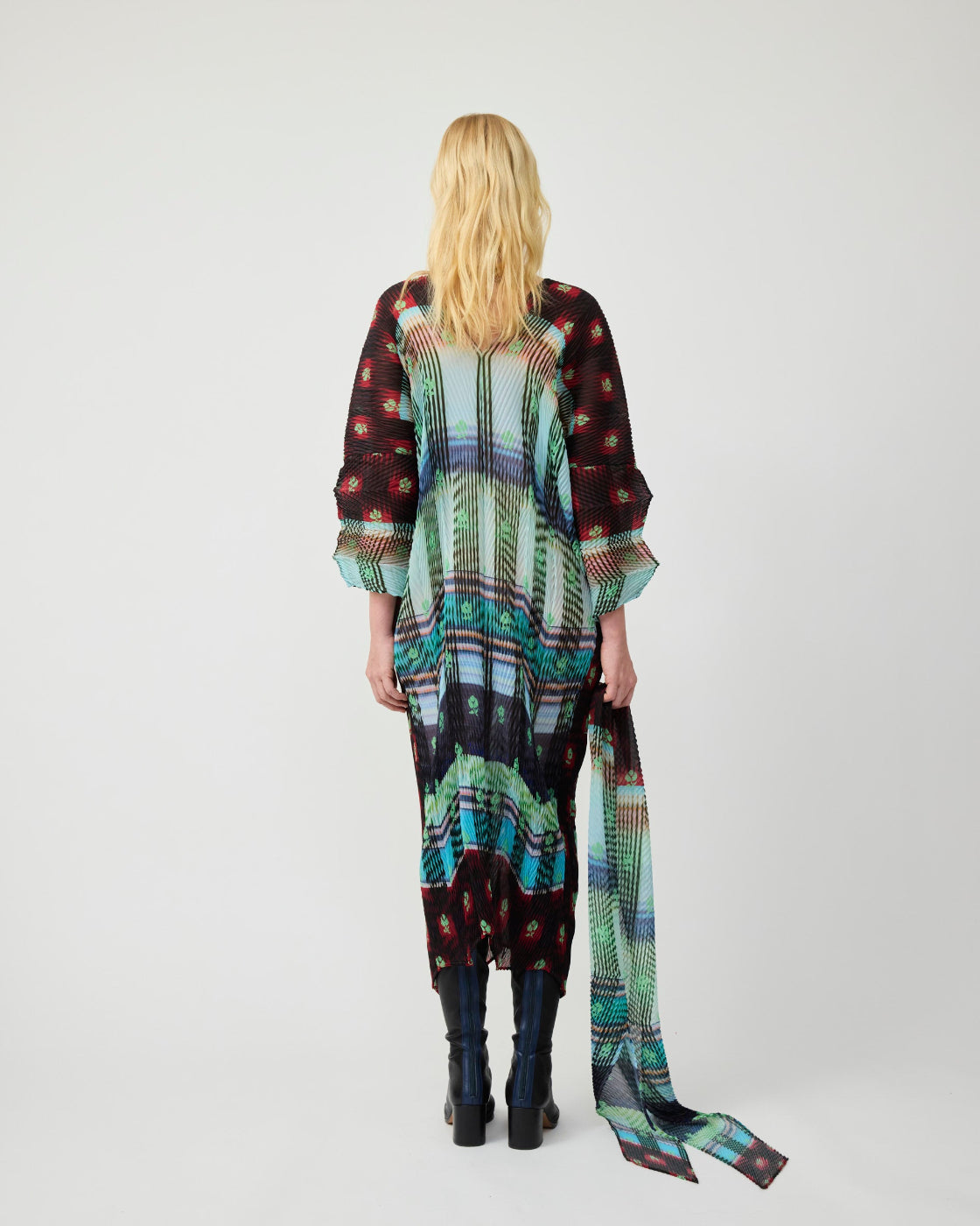 Sue Handpleated Kaftan in Light Helge