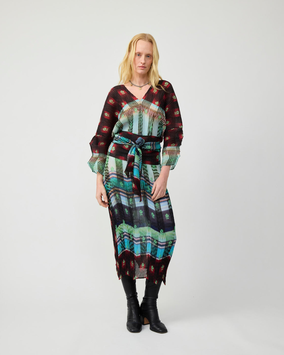 Sue Handpleated Kaftan in Light Helge