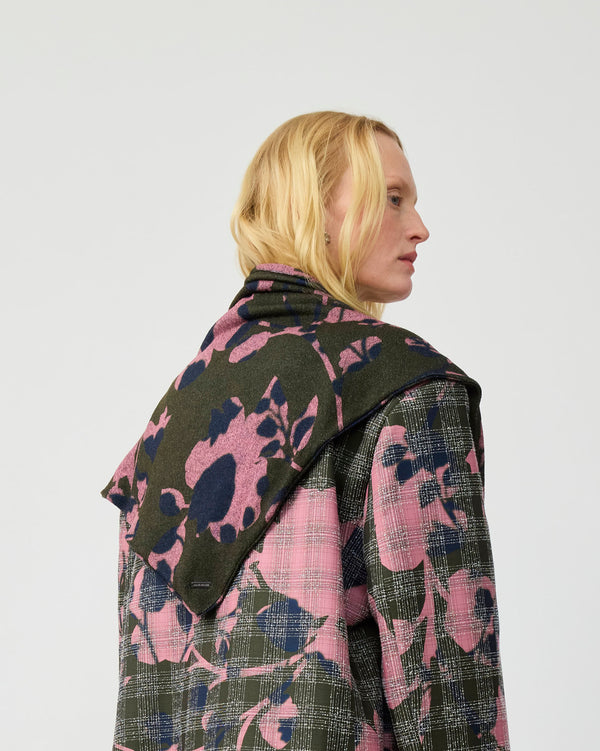 Frida Scarf  in Moss Ingrid