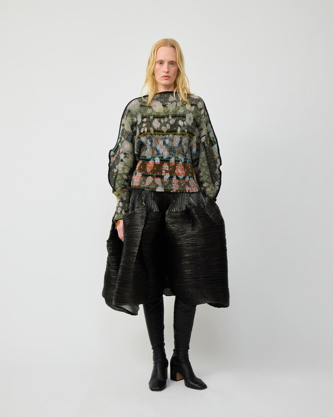 Radok Pleated Knit Pullover in Bruno