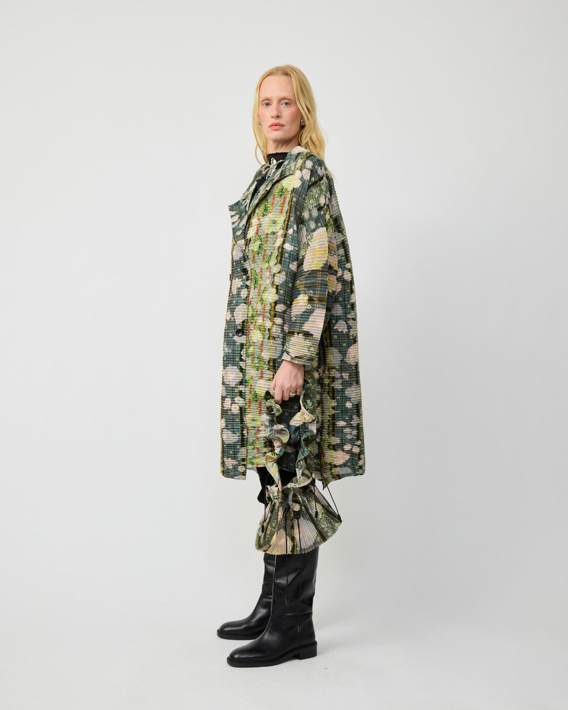 Johan Handpleated Coat in Bruno