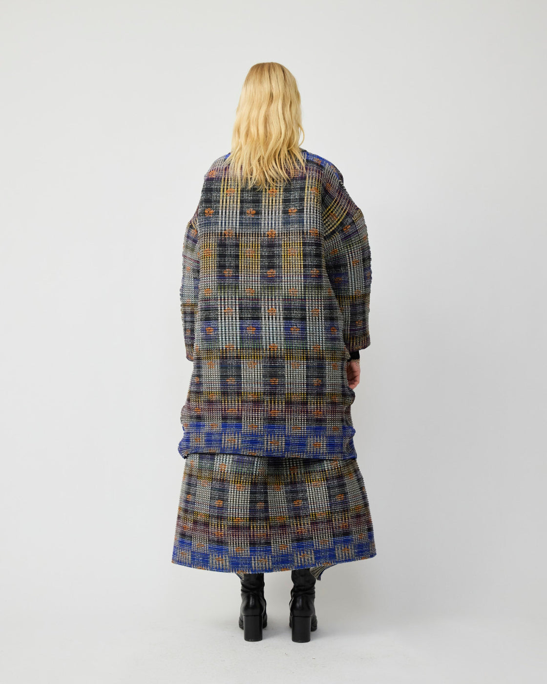 Johan Pleated Tartan Coat in Helge