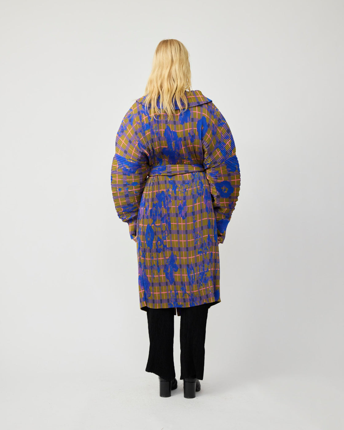 Konrad Pleated Coat in Malik