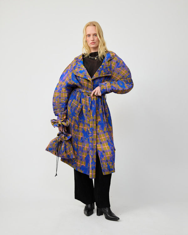 Konrad Pleated Coat in Malik