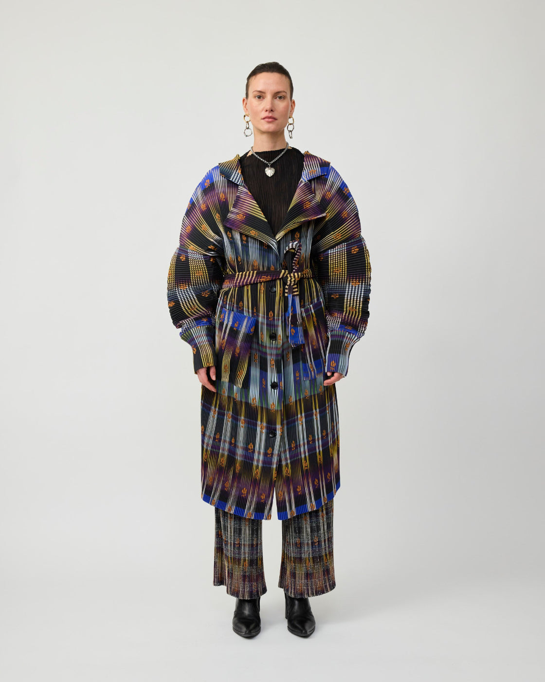 Konrad Pleated Coat in Helge