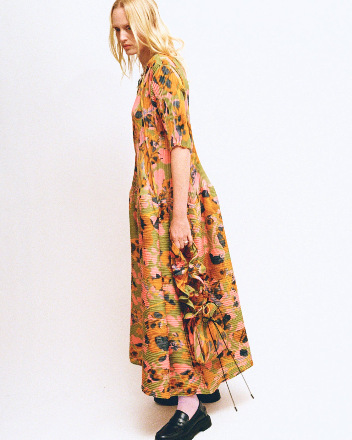 Knox Handpleated Dress in Peach Ingrid