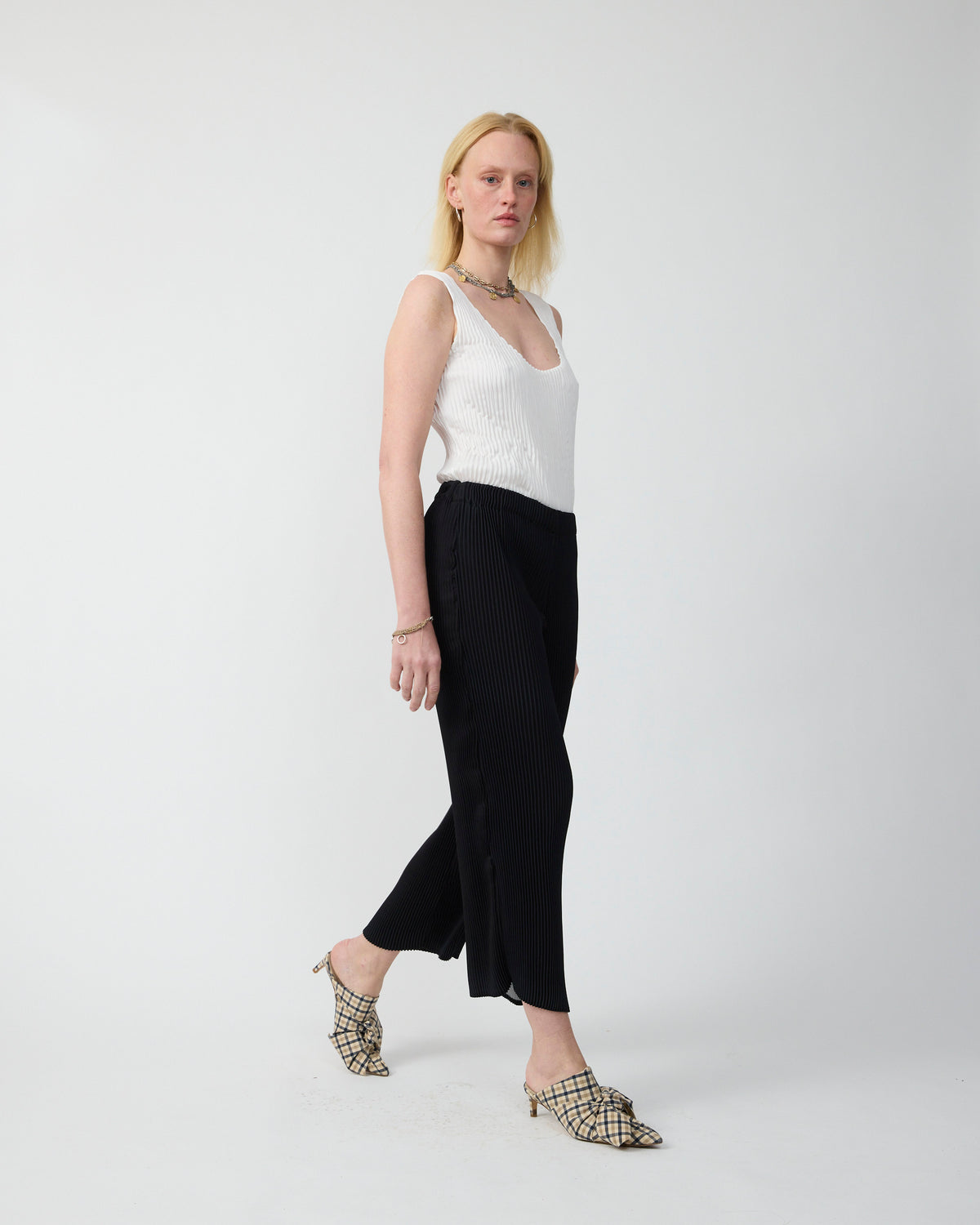 Jack Pleated Trousers in Monochrom Black