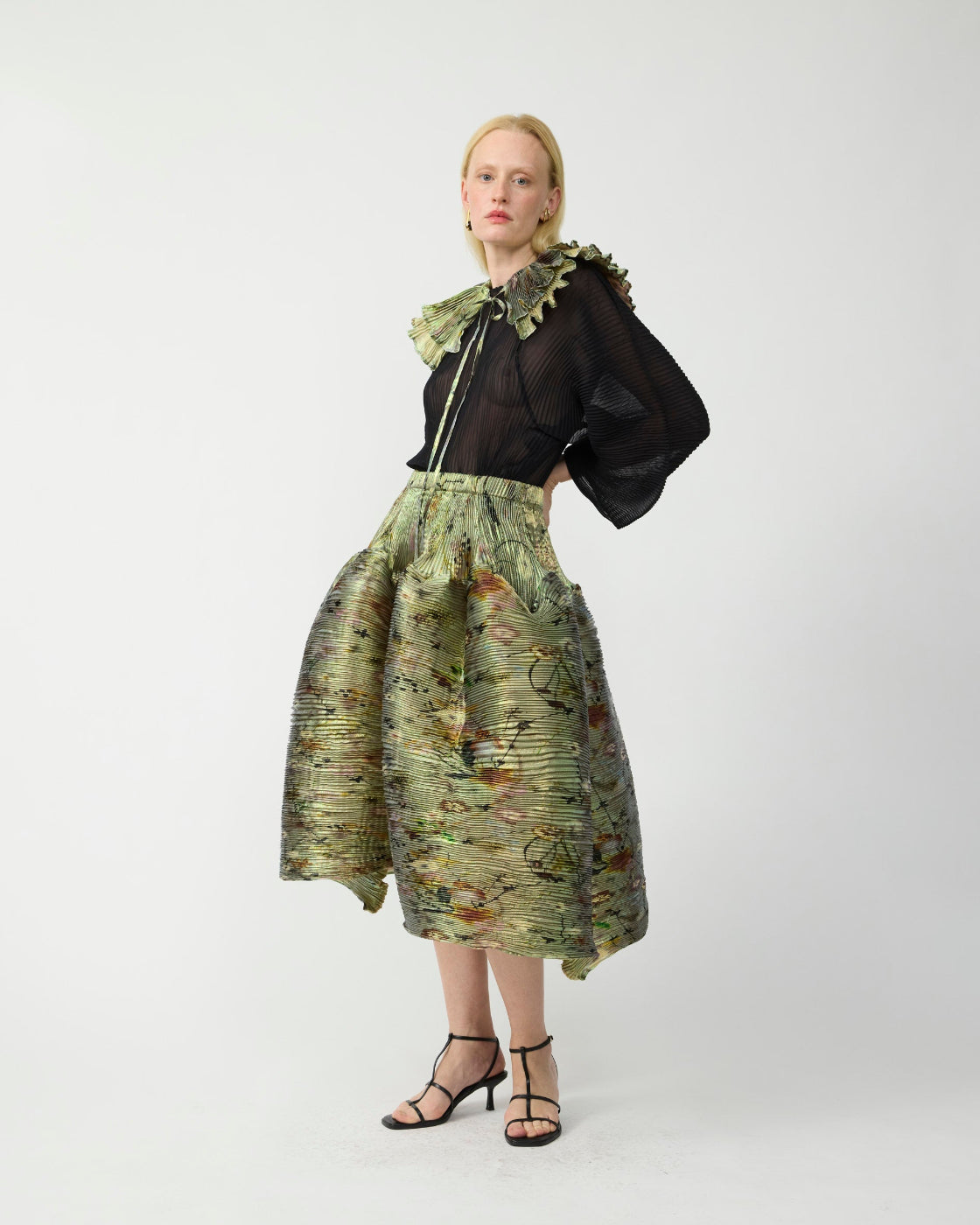 Winnie Pleated Collar in Iridescent Frances