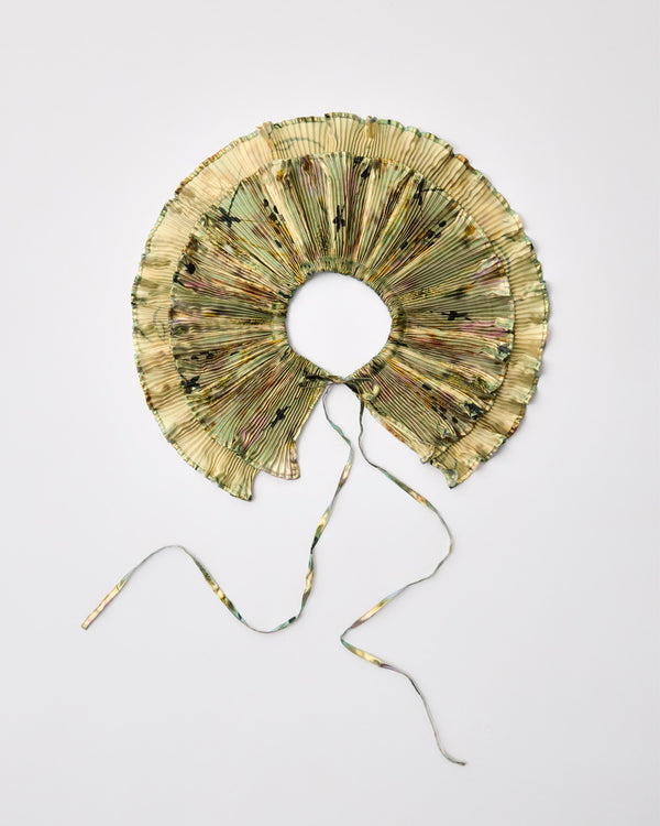 Winnie Pleated Collar in Iridescent Frances