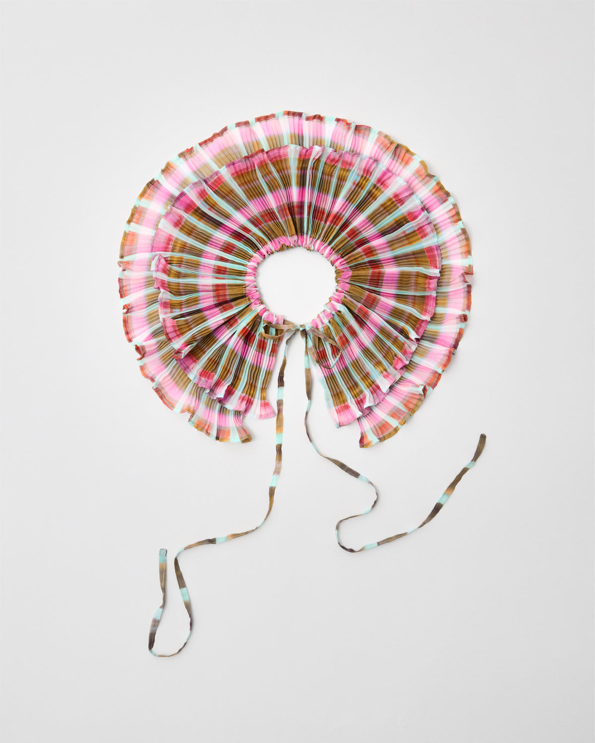 Winnie Pleated Collar in Tarek