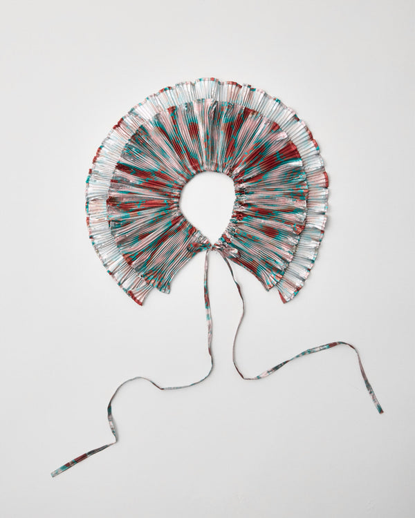 Winnie Pleated Collar in Metallic Gallia