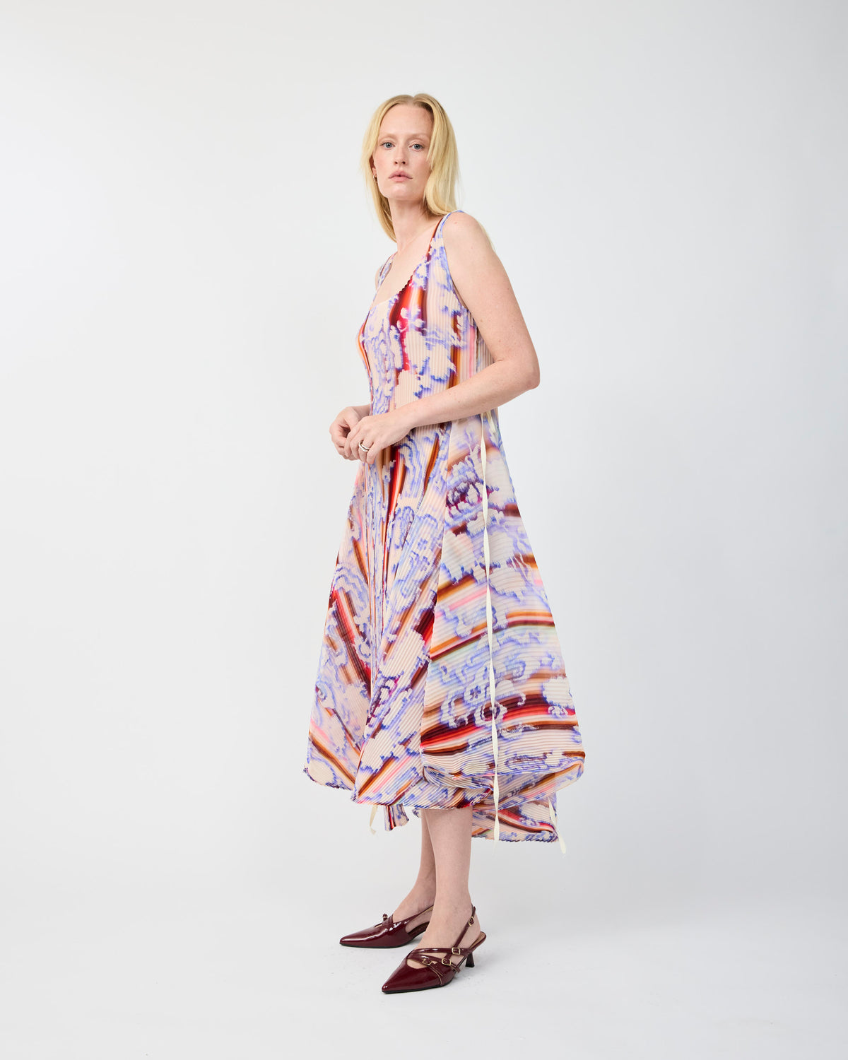 BARTHOLL PLEATED DRESS IN LOTTE