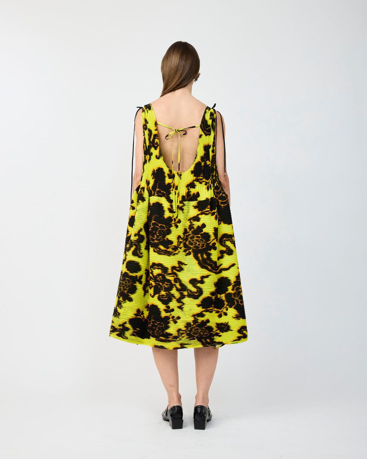 NELLY HANDPLEATED DRESS IN ELECTRIC AUGUST